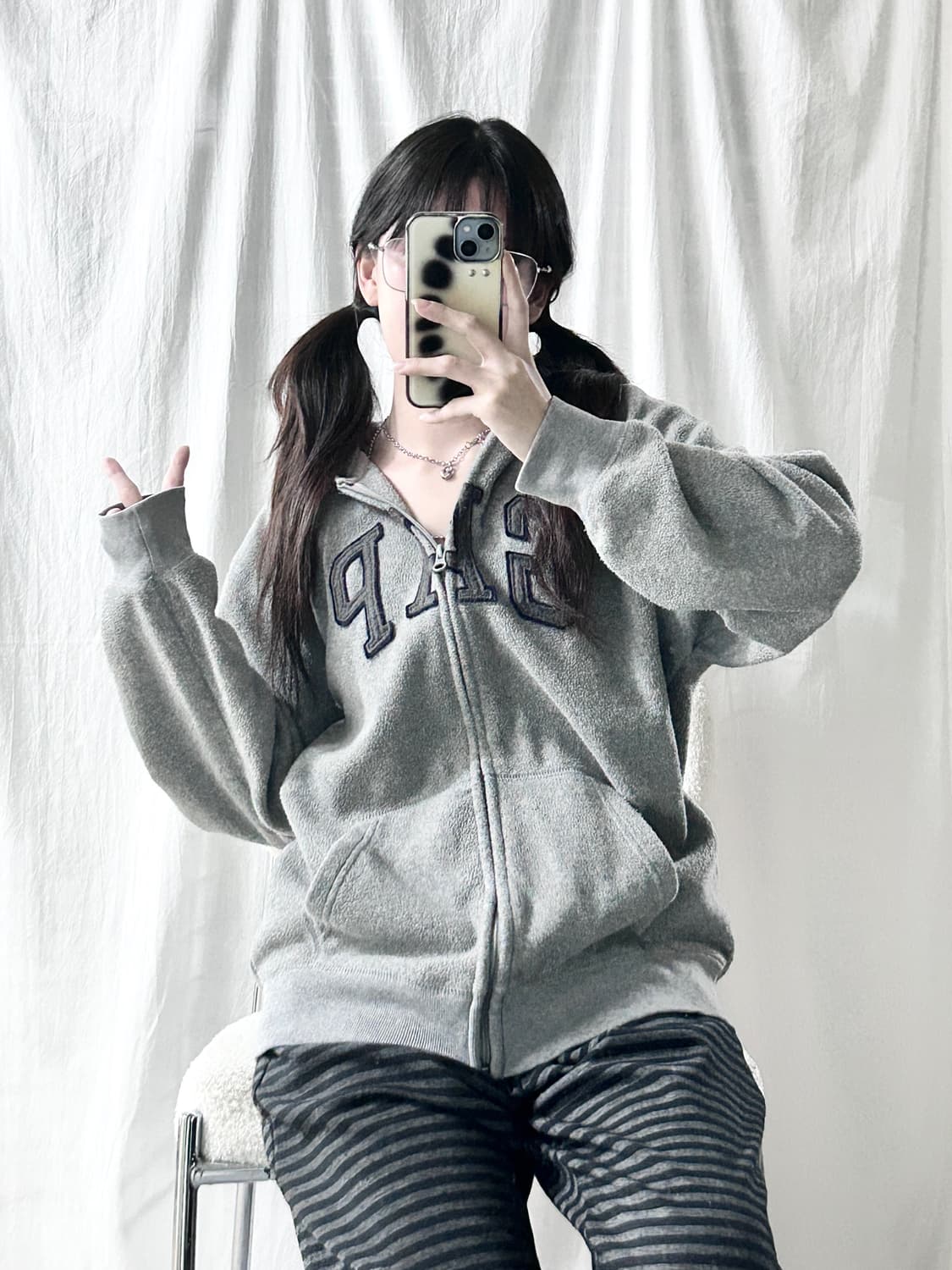 갭 빅로고 그레이 부클 후드집업 상품이미지4