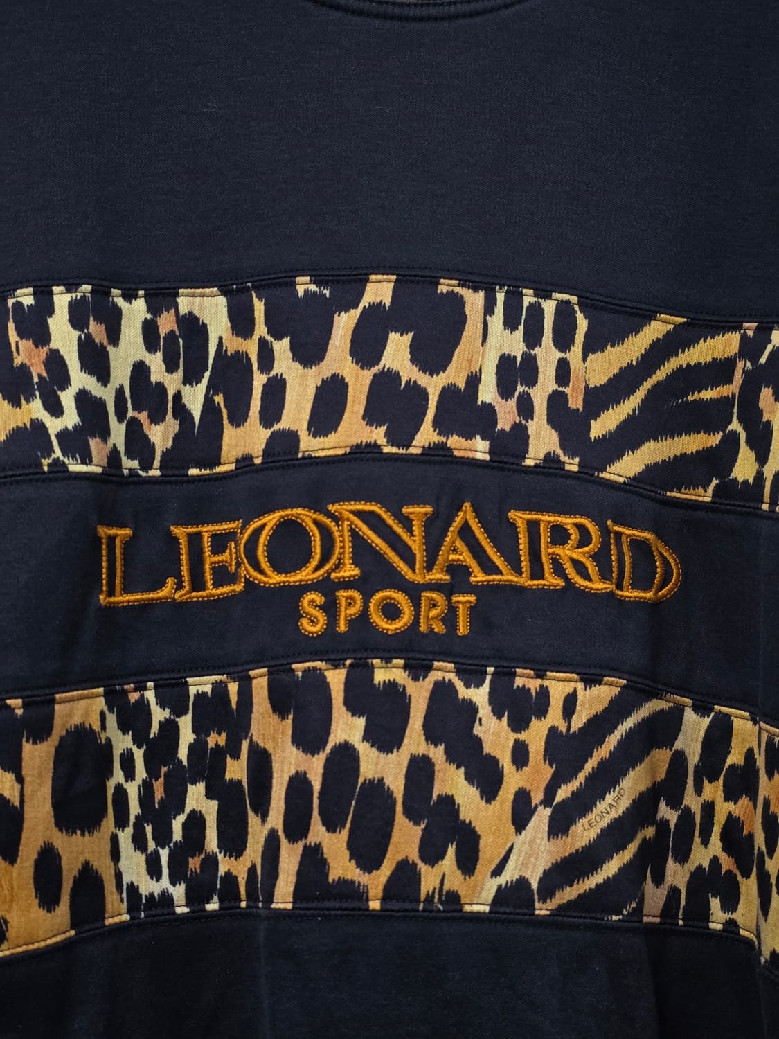 Leonard 레오날드 호피 하이넥 컷소우 롱슬리브 상품이미지2