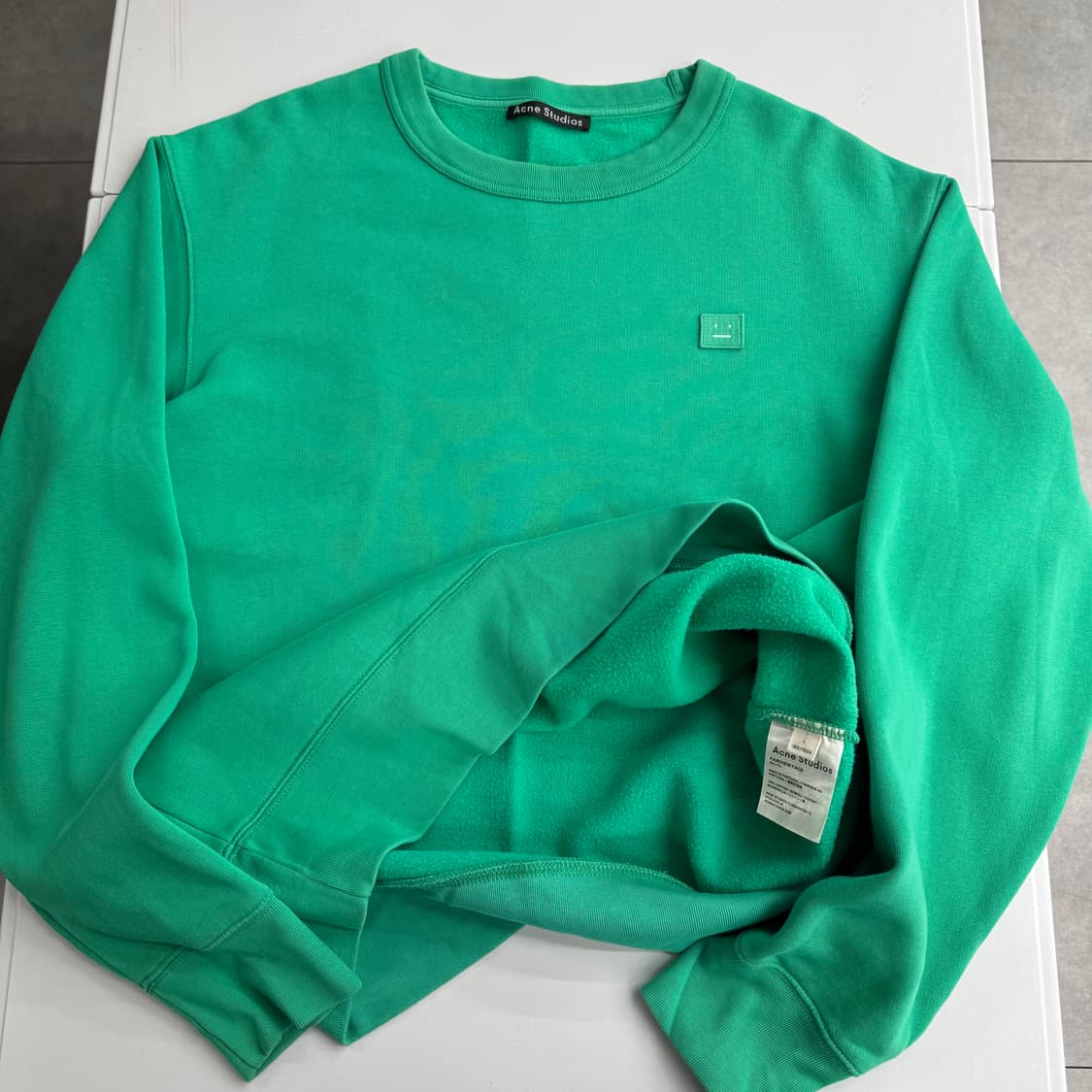 아크네스튜디오 맨투맨  상품이미지1