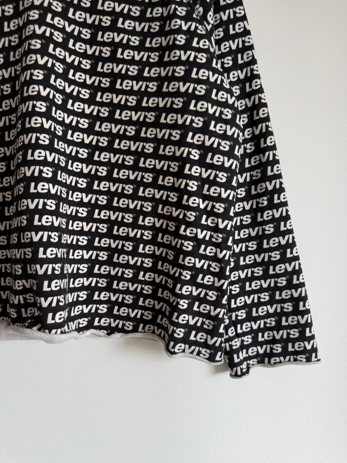 리바이스(Levi's) 모노그램 롱슬리브 상품이미지3