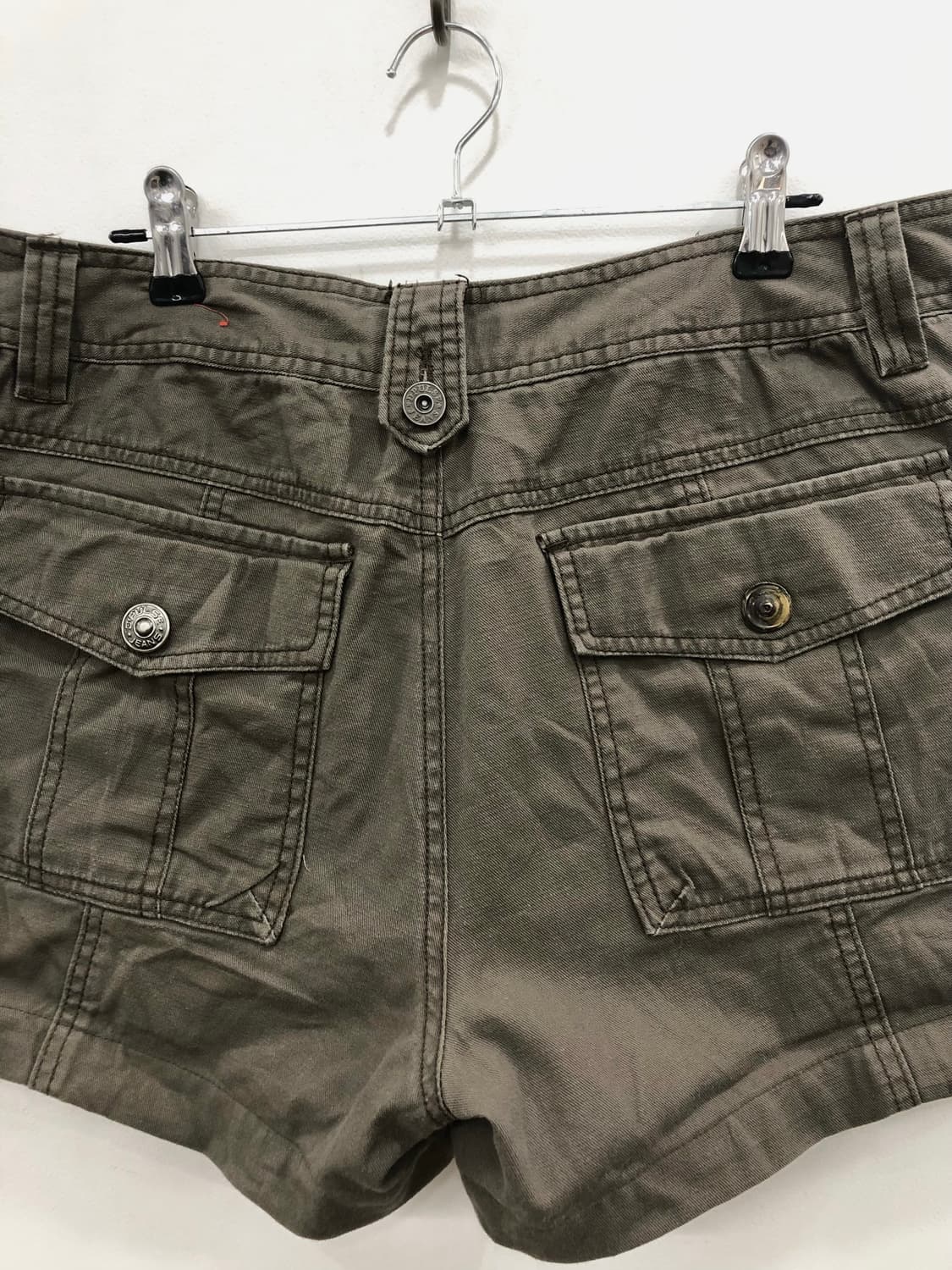 khaki beige pocket detail shorts 상품이미지4
