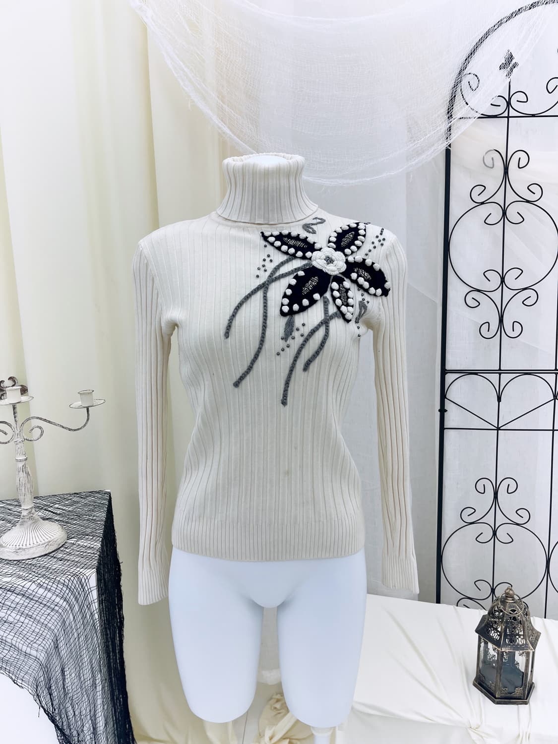 아이보리 플라워 니트 상품이미지1