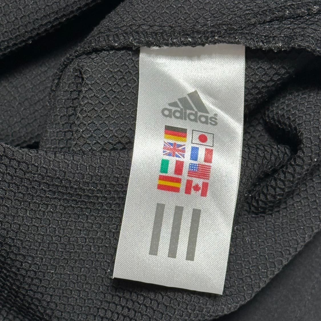 105 아디다스 리버풀 블랙 트랙탑 상품이미지5