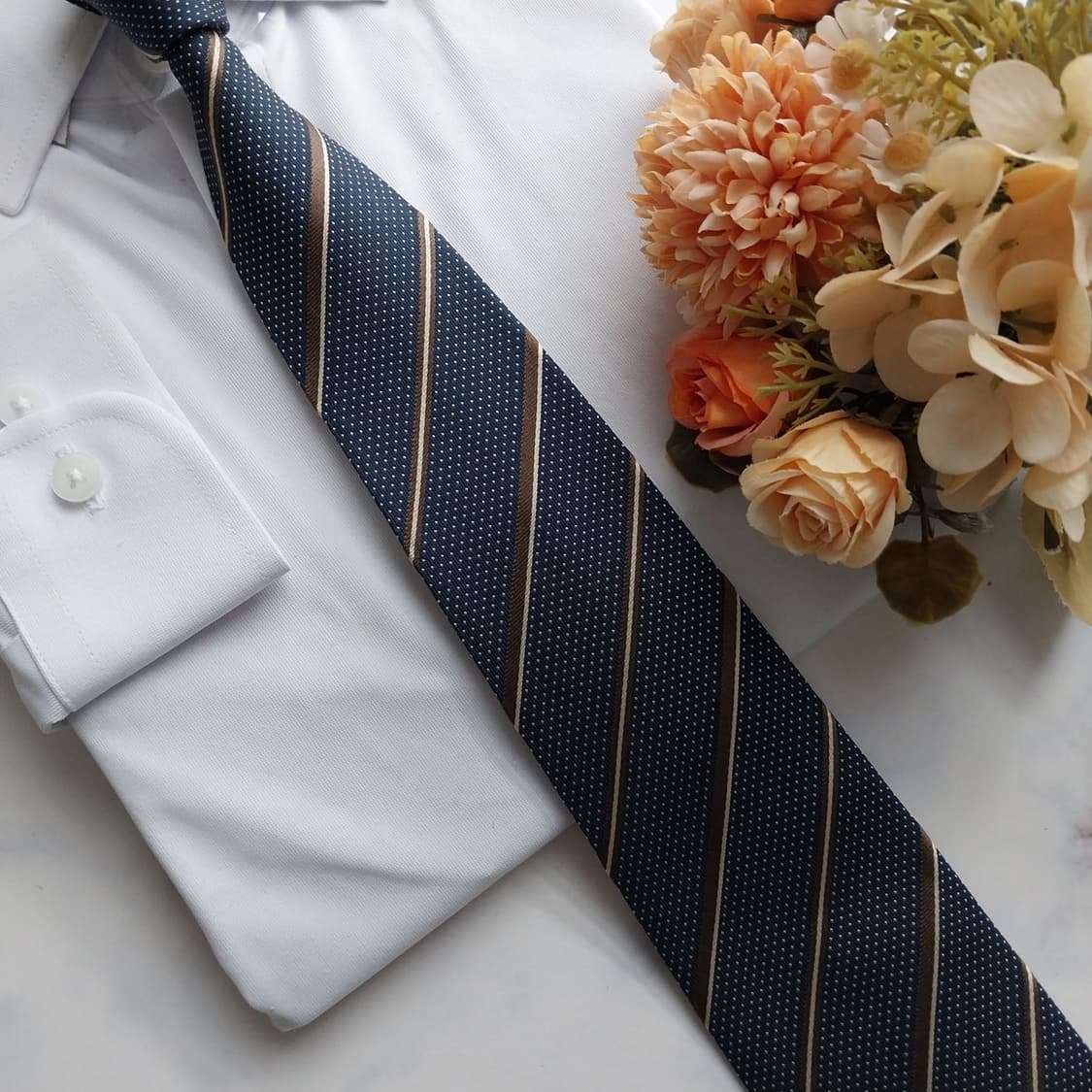 듀퐁 실크 네이비 스트라이프 넥타이 8.5cm A+등급 K1575
 상품이미지9