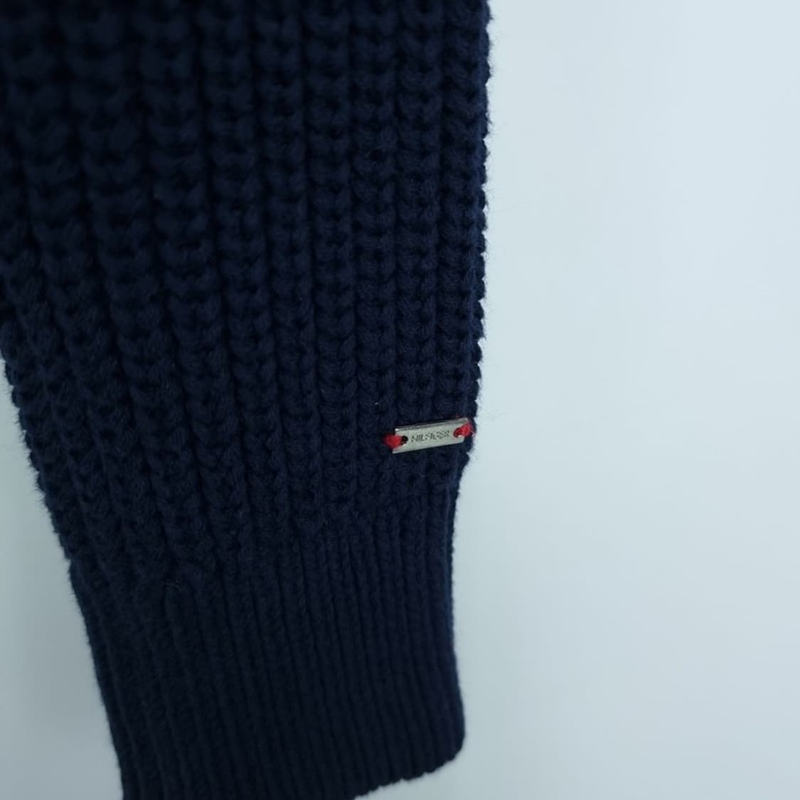 [타미힐피거] 슬림핏 하이넥 모직 니트 자켓 네이비 M18114 상품이미지6