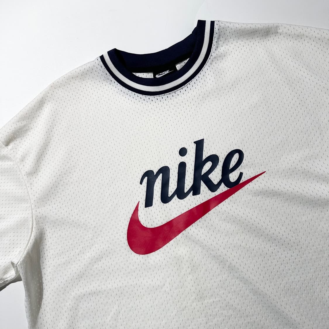 나이키 NSW 헤리티지 로고 메쉬 반팔 티셔츠 상품이미지3