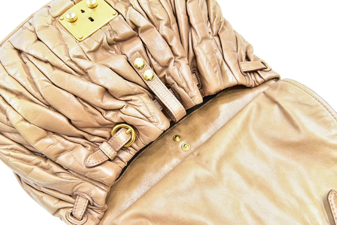 미우미우 나파 마테라세 럭스 금장 호보 투웨이백(정품) 상품이미지9