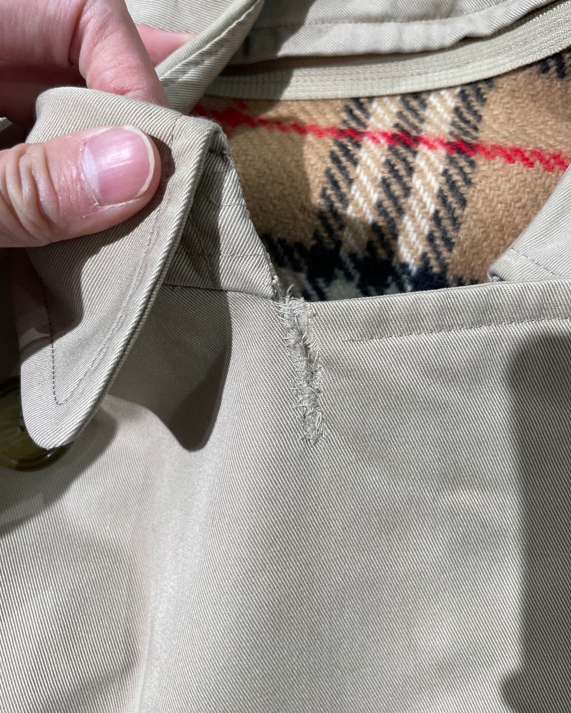 버버리 라이트 베이지 더블 브레스티드 트렌치 코트 상품이미지9