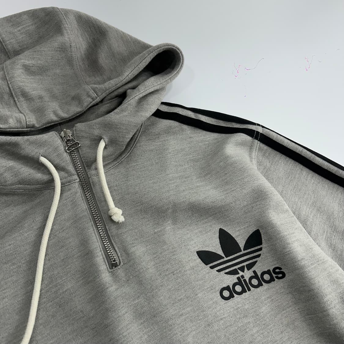 Adidas 아디다스 파이어로고 그레이 반집업 후드티 상품이미지4