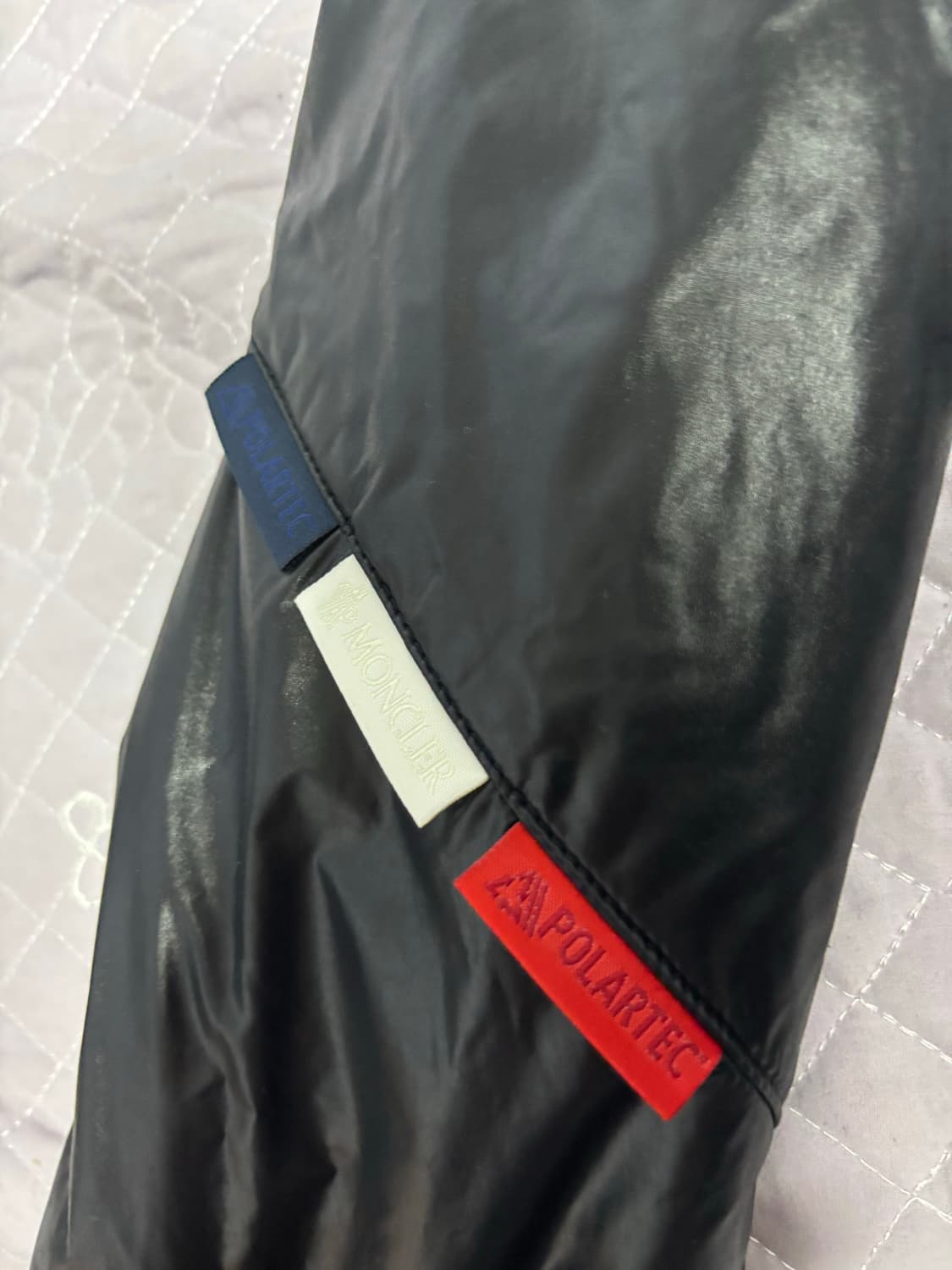 몽클레어 폴라택 소제 패딩점퍼 상품이미지4