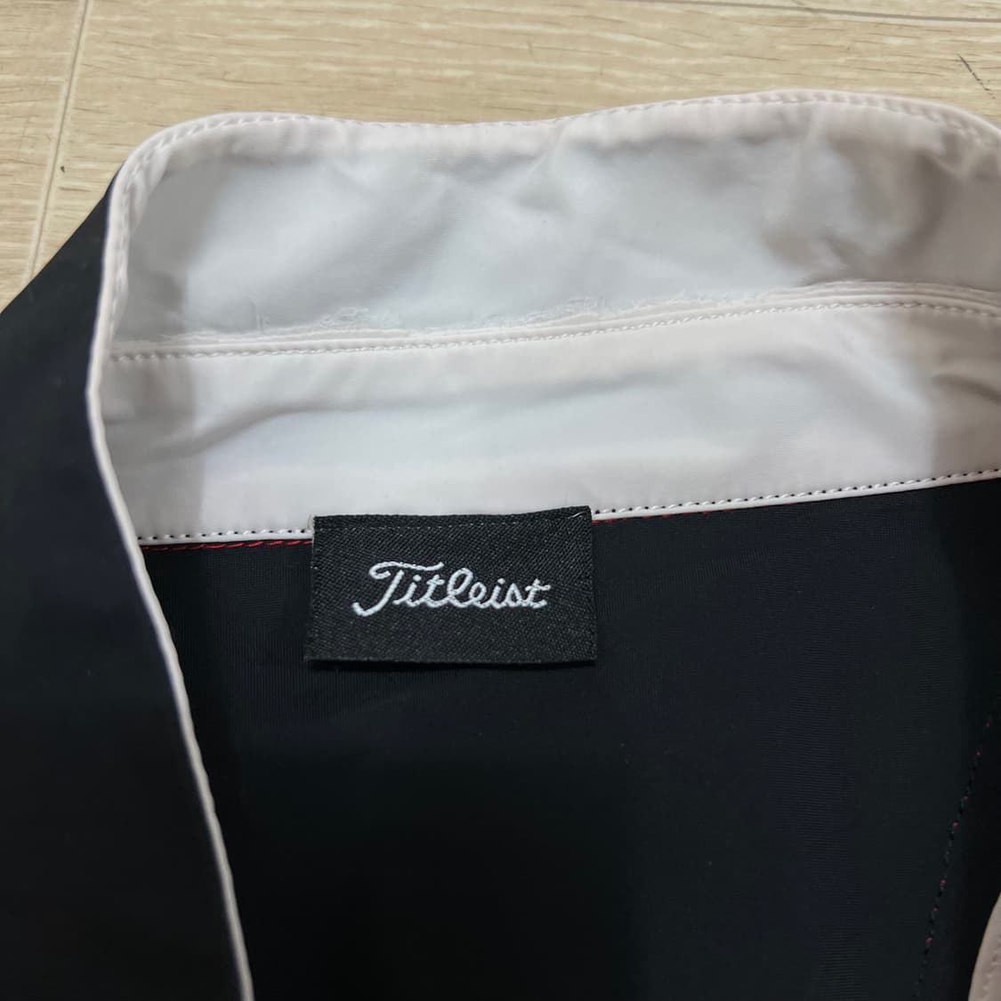 타이틀리스트 여성 골프웨어 투톤 배색 바람막이 자켓 [레드] L/100 상품이미지5