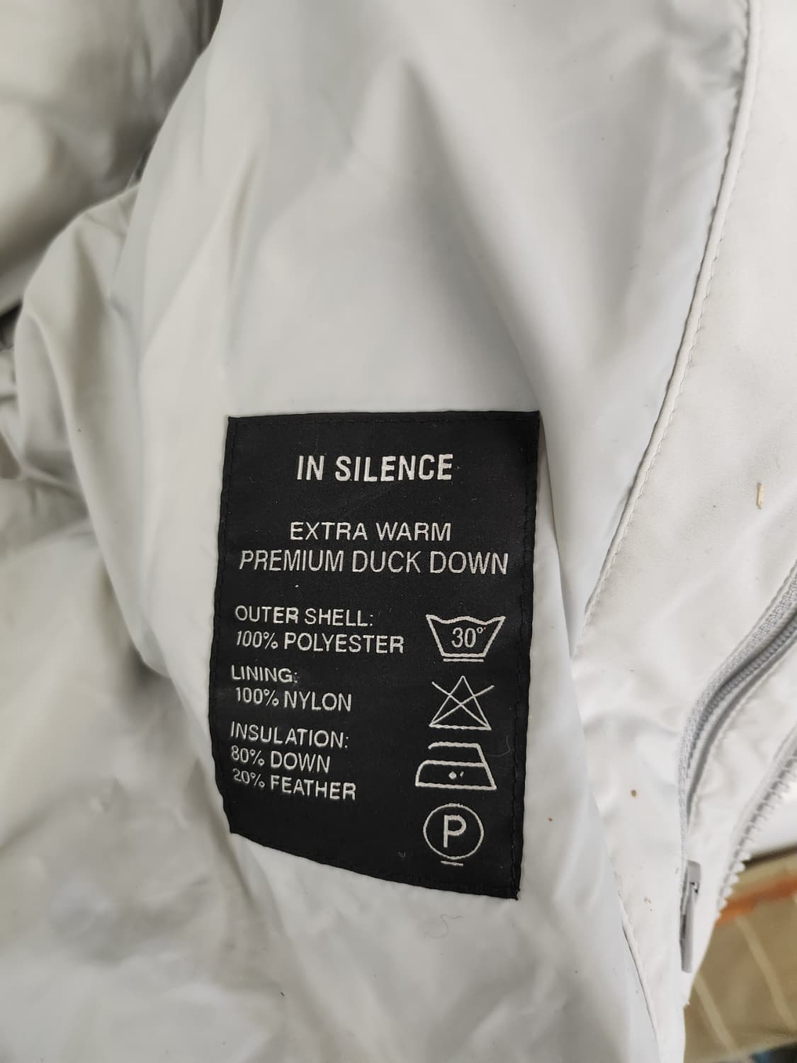 인사일러스 패딩 상품이미지5