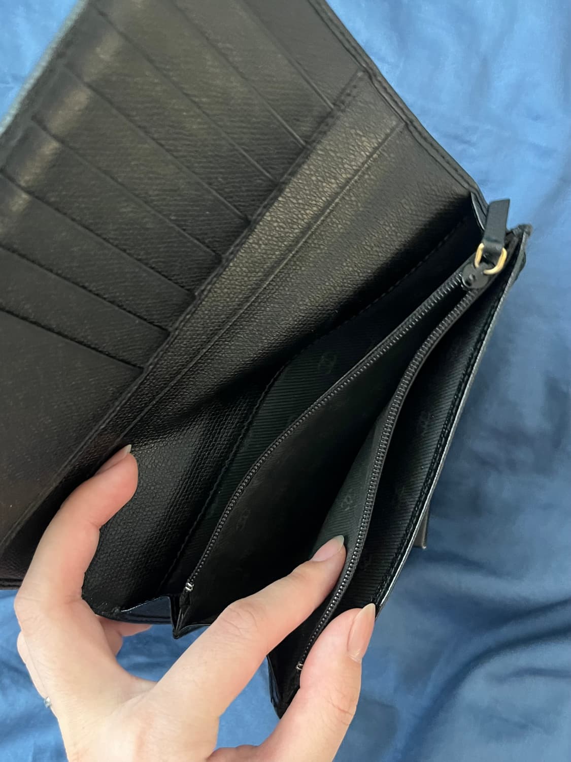 샤넬 빈티지 블랙 레더 클래식 반지갑 상품이미지7