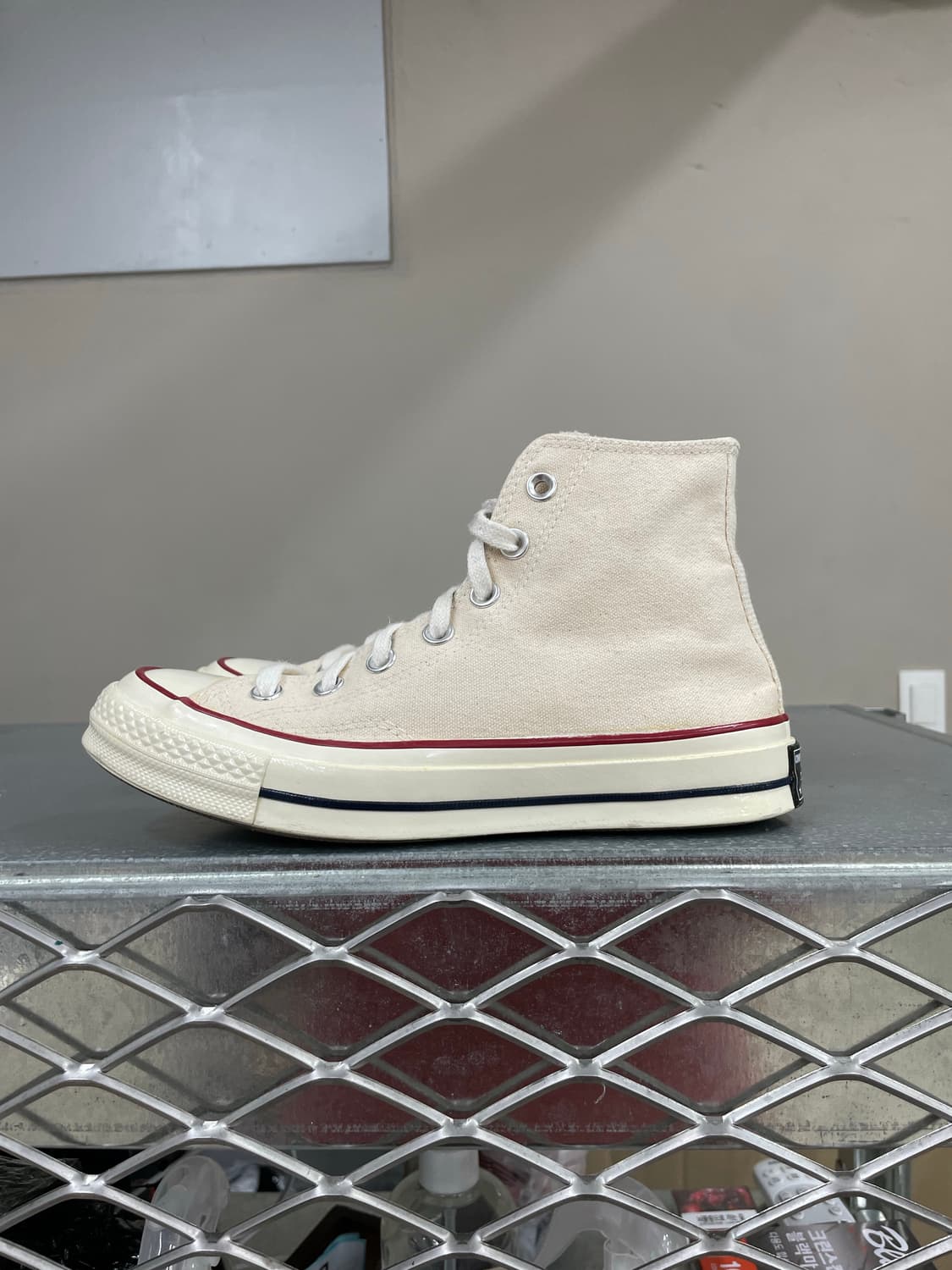 컨버스 척 70 하이 파치먼트 240 상품이미지1