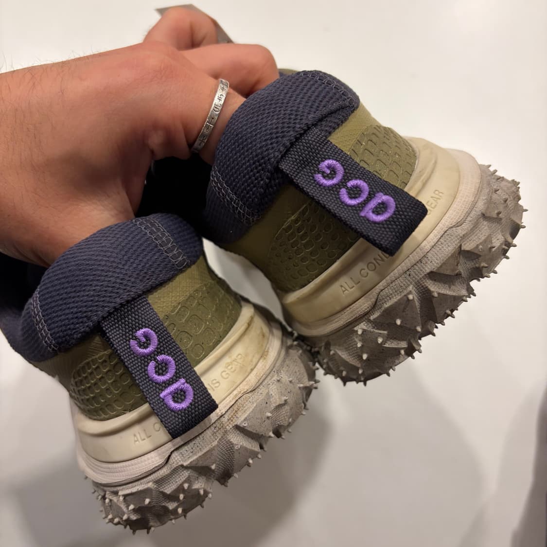 [260] 나이키 ACG 마운틴 플라이 스니커즈 카키 상품이미지4