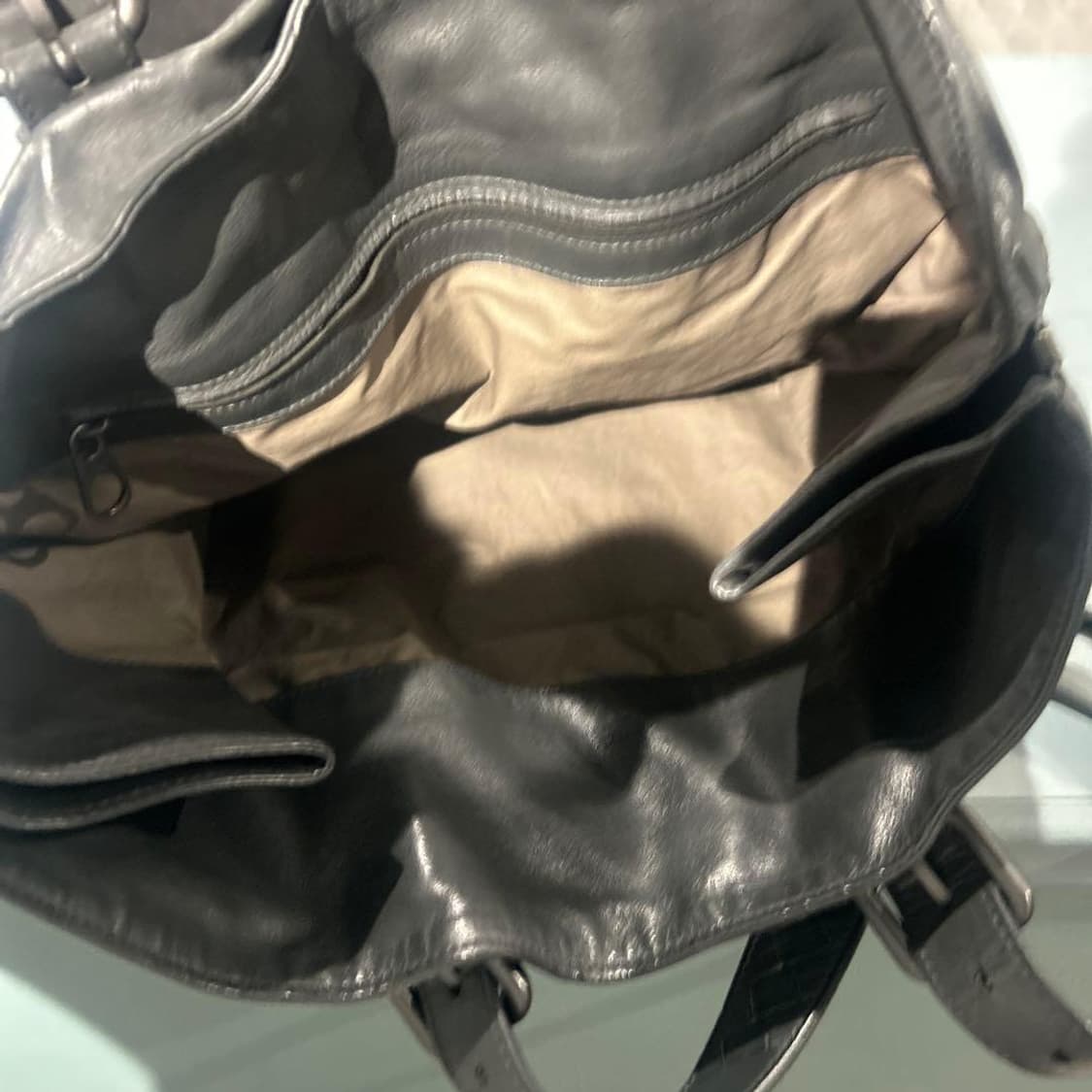 보테가베네타 양가죽 인트레치아토 버클 토트백 상품이미지4