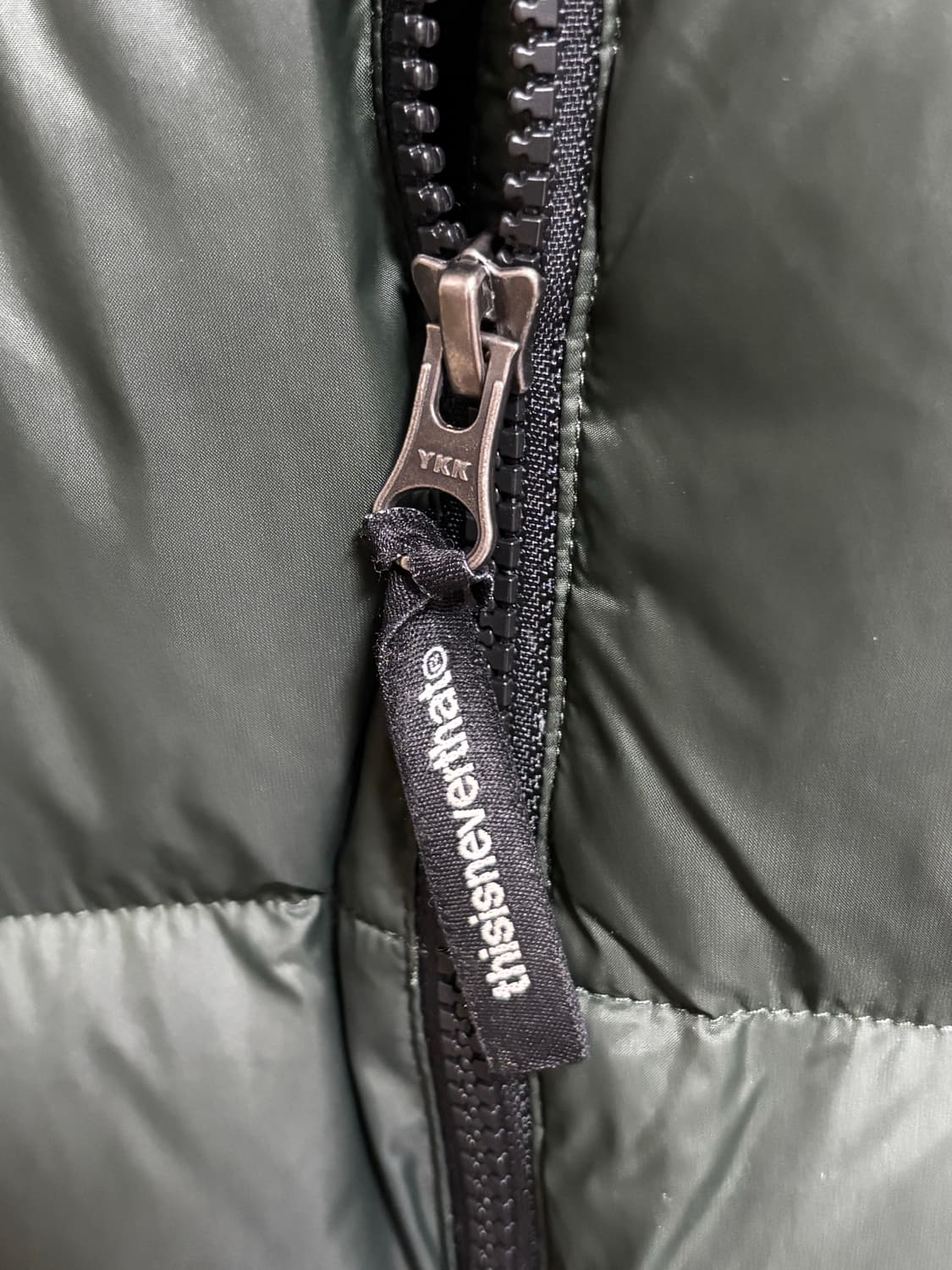 디스이즈네버댓 올리브 L 패딩 상품이미지3