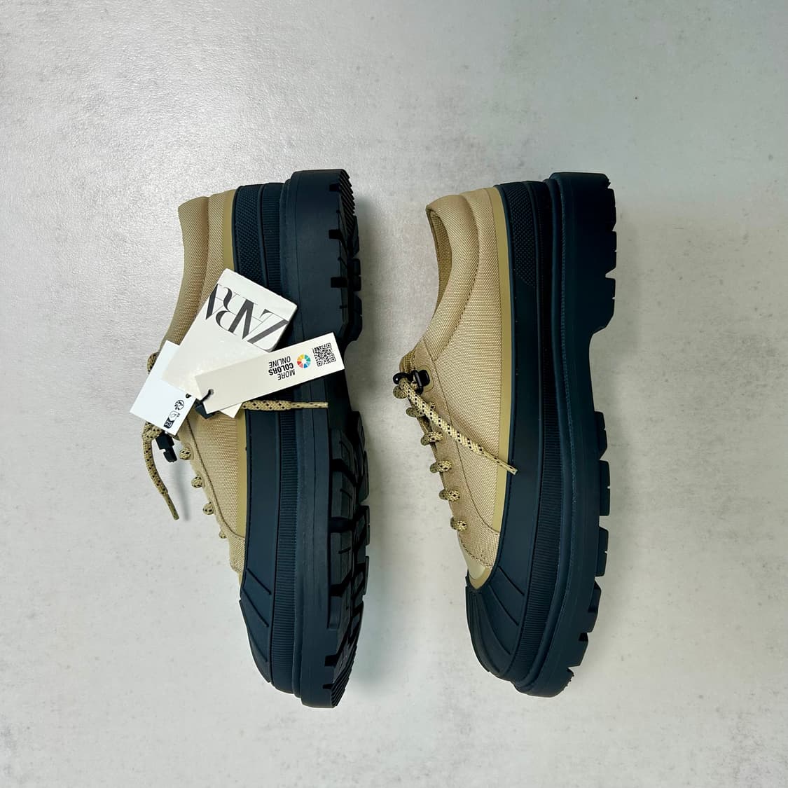 자라 방수 운동화 상품이미지4