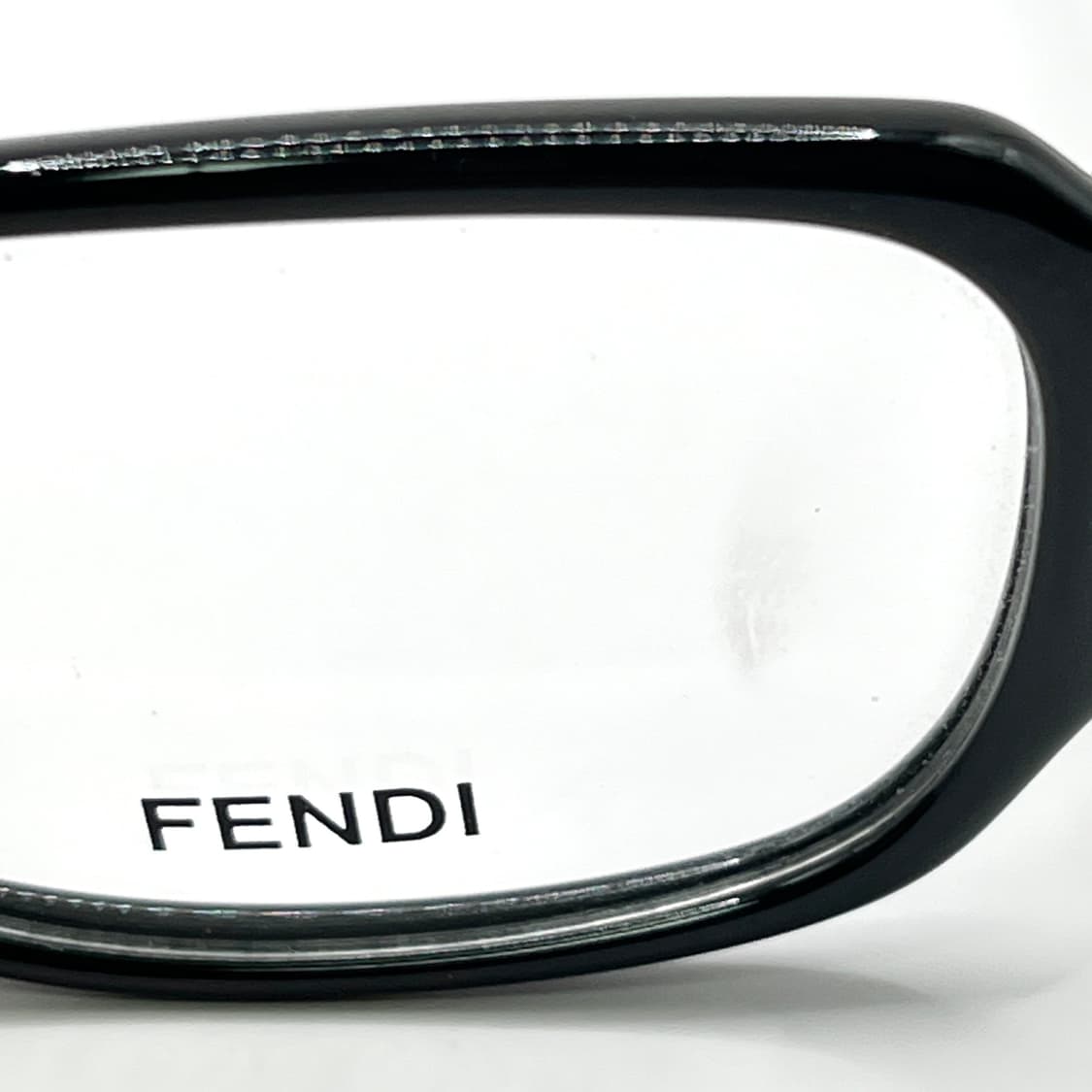FENDI 펜디 스퀘어 큐빅 뿔테안경 상품이미지5
