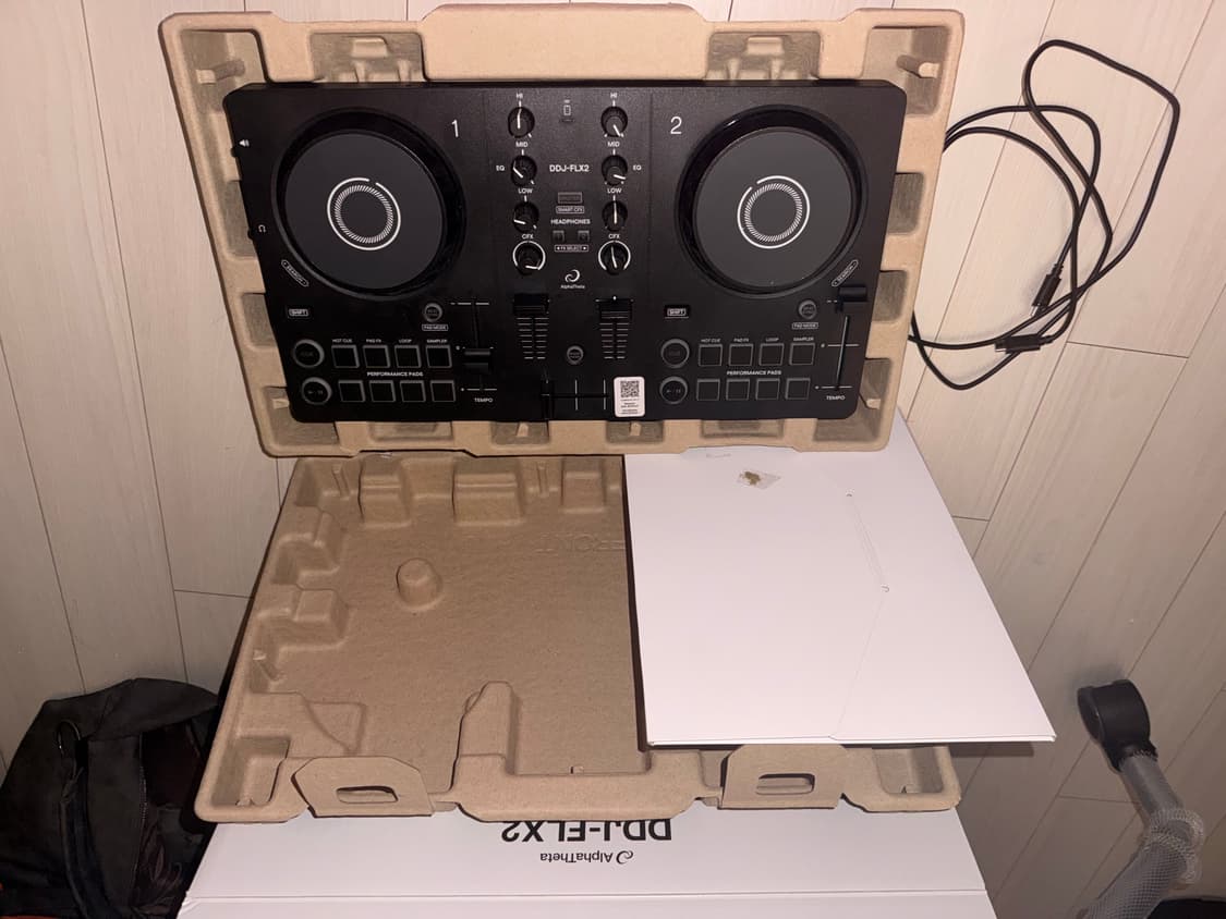 AlphaTheta DDJ-FLX2 상품이미지3