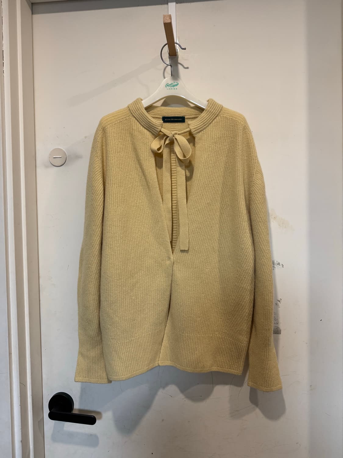 예지스 코스모폴리탄줄라이 스트링 가디건 상품이미지1