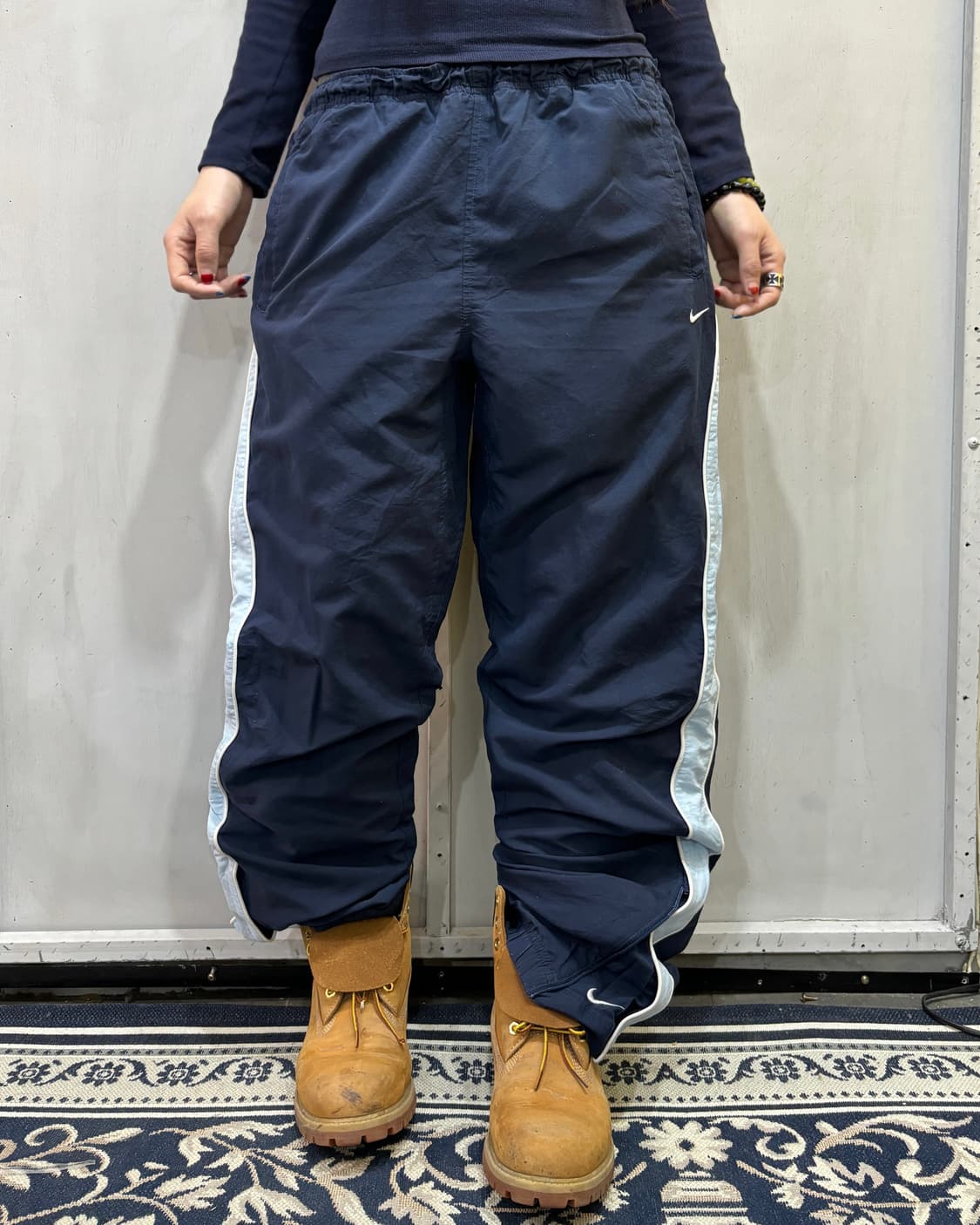 90s NIKE 네이비 & 아이보리 나일론 트랙 팬츠 상품이미지2