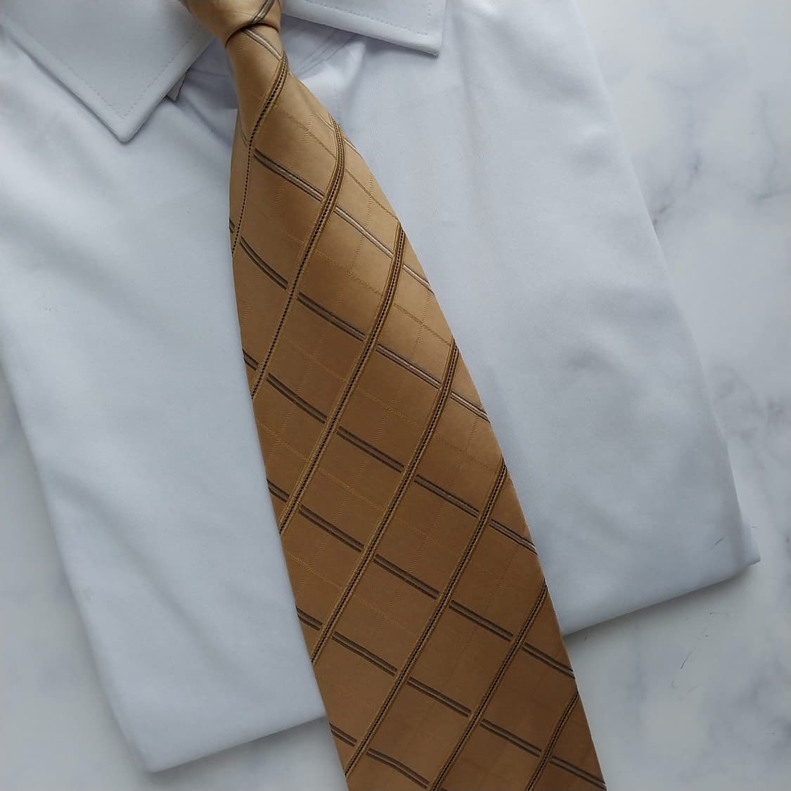 발망 실크 골드 체크 패턴 넥타이 9.6cm A+등급 K1104
 상품이미지7