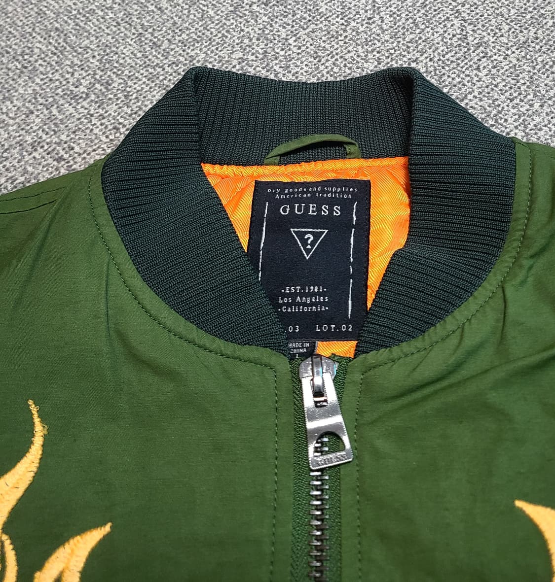 Guess 남성 자수 MA-1 항공점퍼 L 상품이미지4