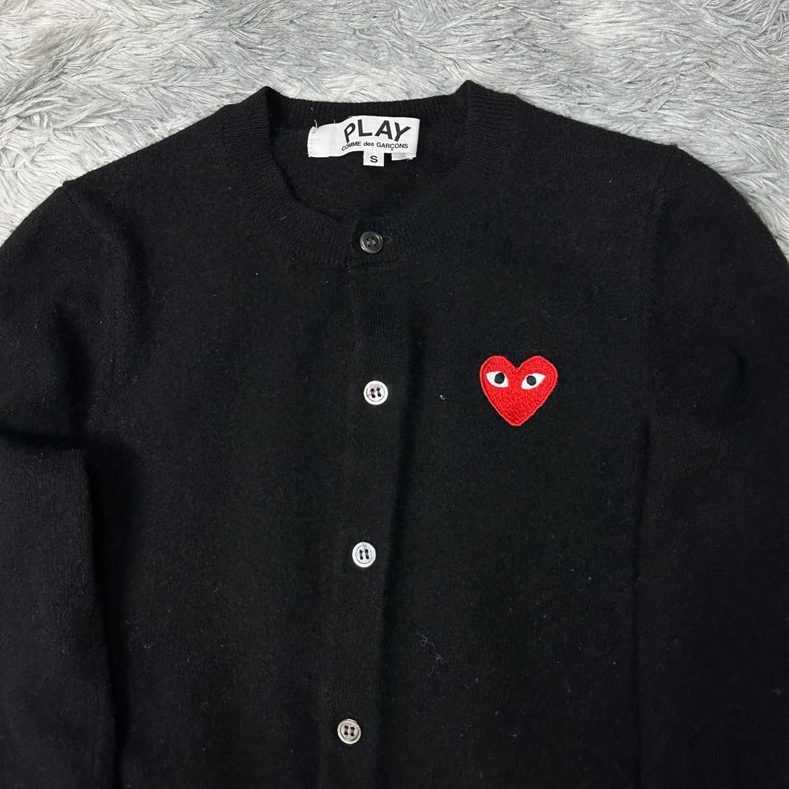 꼼데가르송 레드와펜 여성 울 가디건 상품이미지2