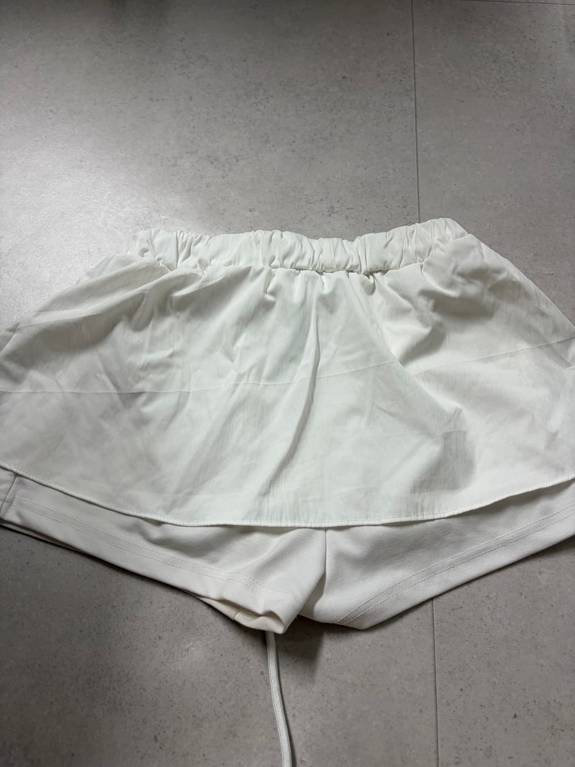 아워캐비넷 치마바지 화이트 상품이미지2