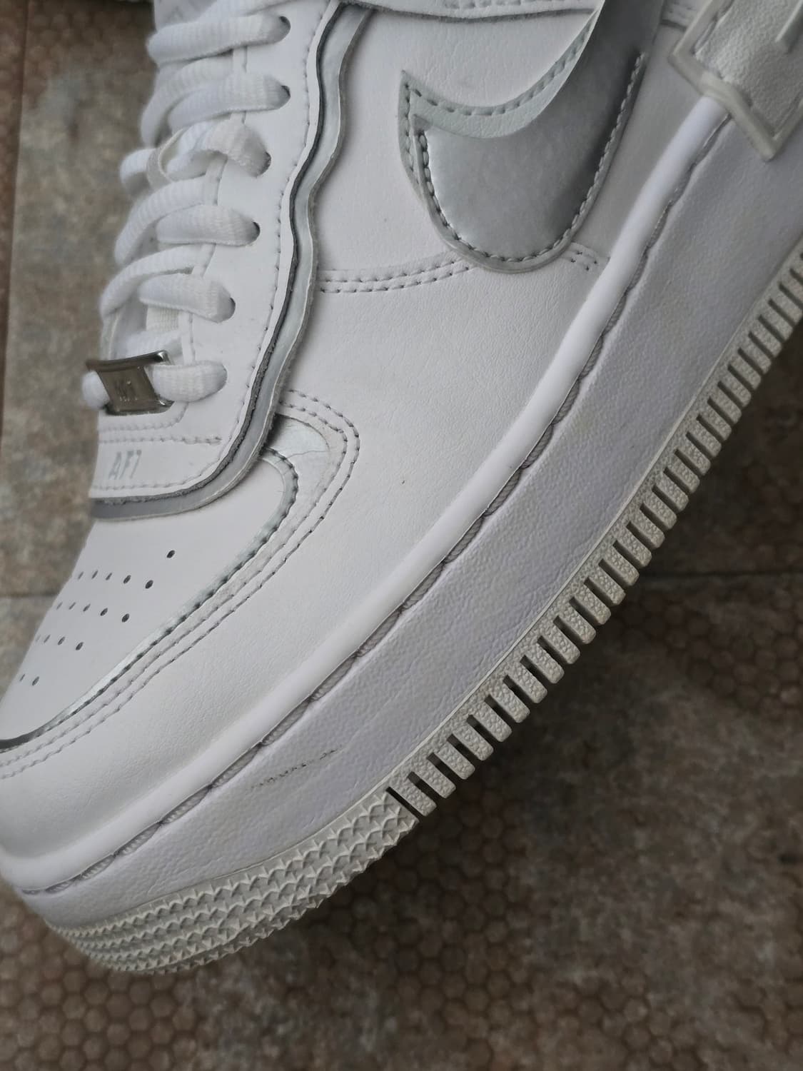 (225)나이키 에어포스 1 쉐도우 화이트 실버 상품이미지4