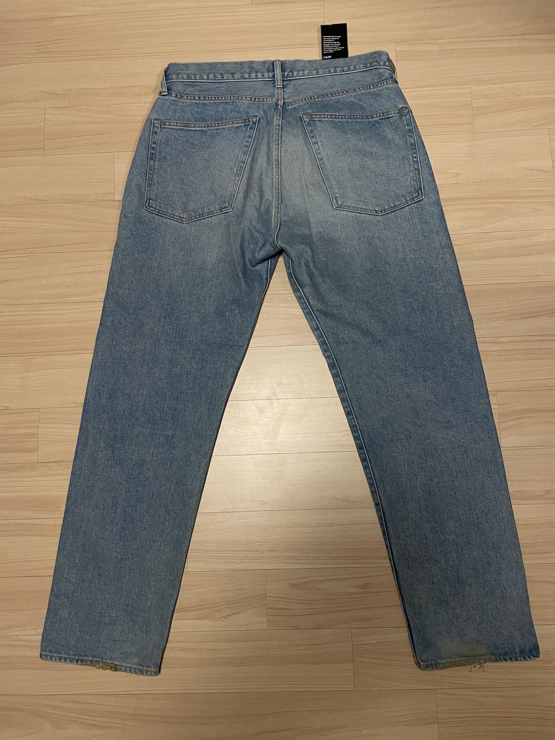 [34] 시오타 수빈 테이퍼드 데님 팬츠 상품이미지2