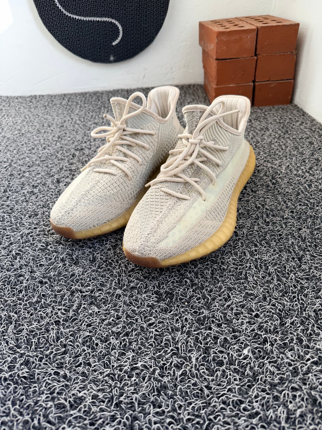 아디다스 이지부스트 350 V2 270mm 상품이미지1