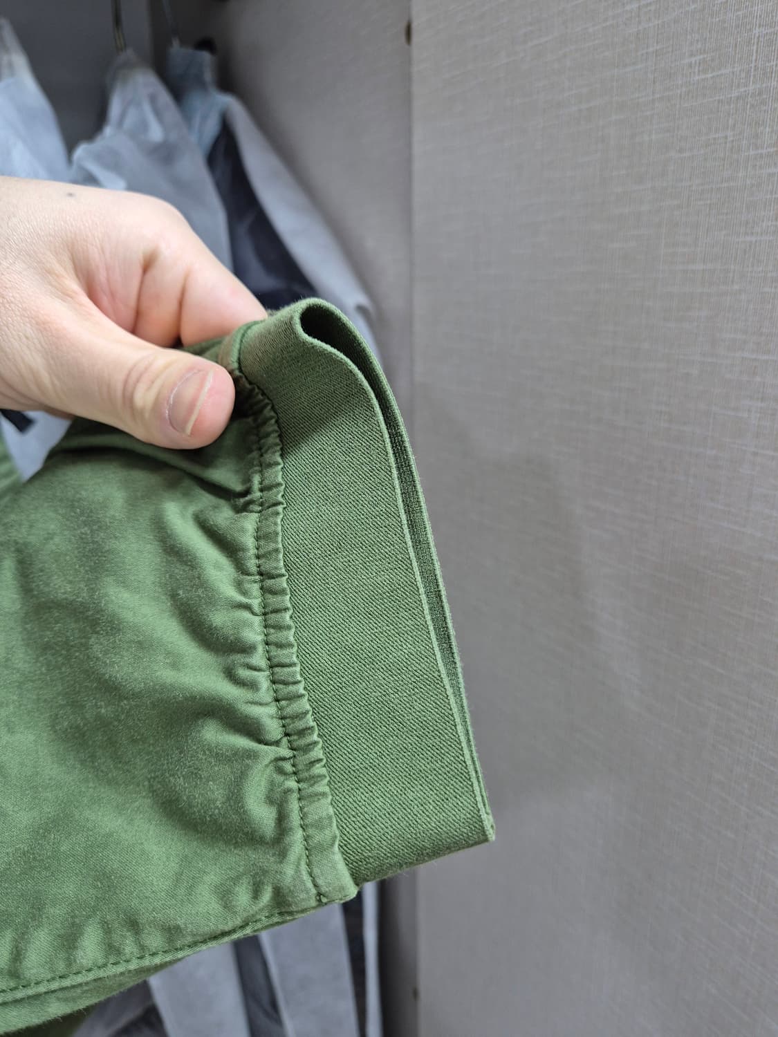 한글택 22FW스톤아일랜드 카고조거팬츠 30 상품이미지4