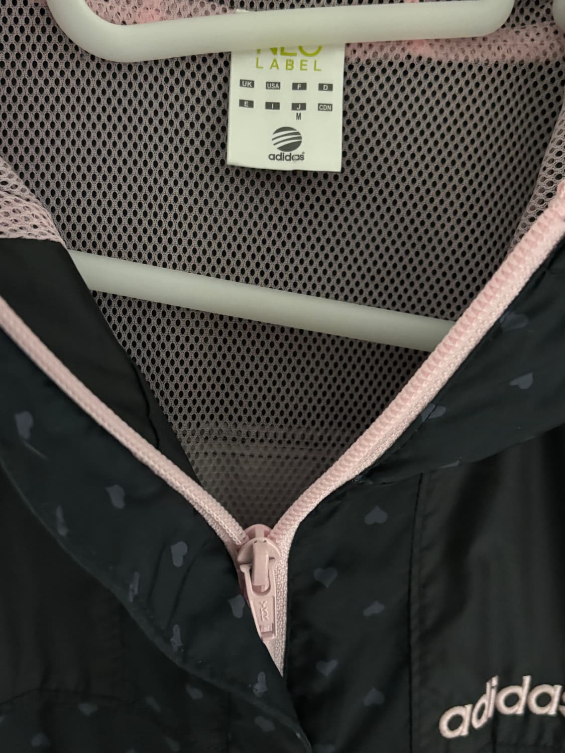 아디다스 하트도트 바람막이 블랙핑크 상품이미지3