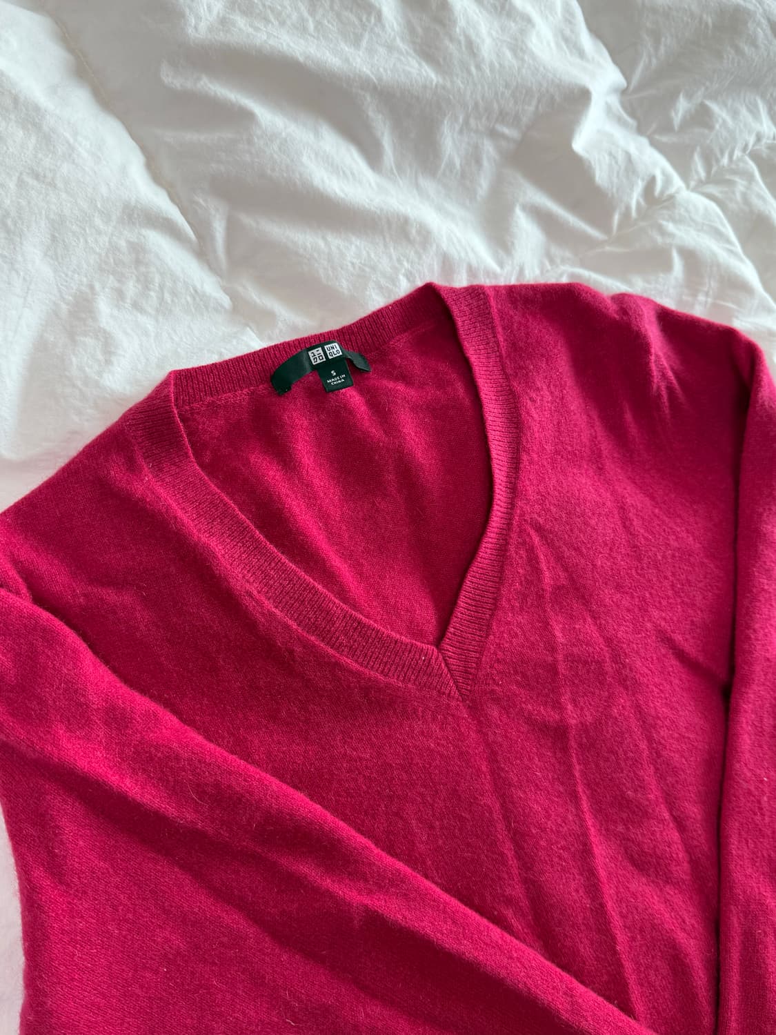 Uniqlo V-neck sweater 상품이미지2