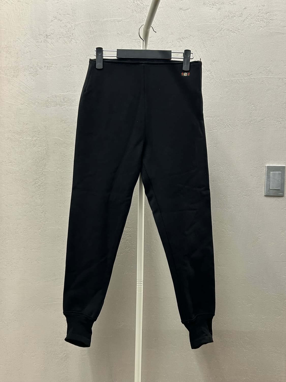 포스트카드(POSTCARD) 검정색 트레이닝 조거 팬츠 상품이미지2