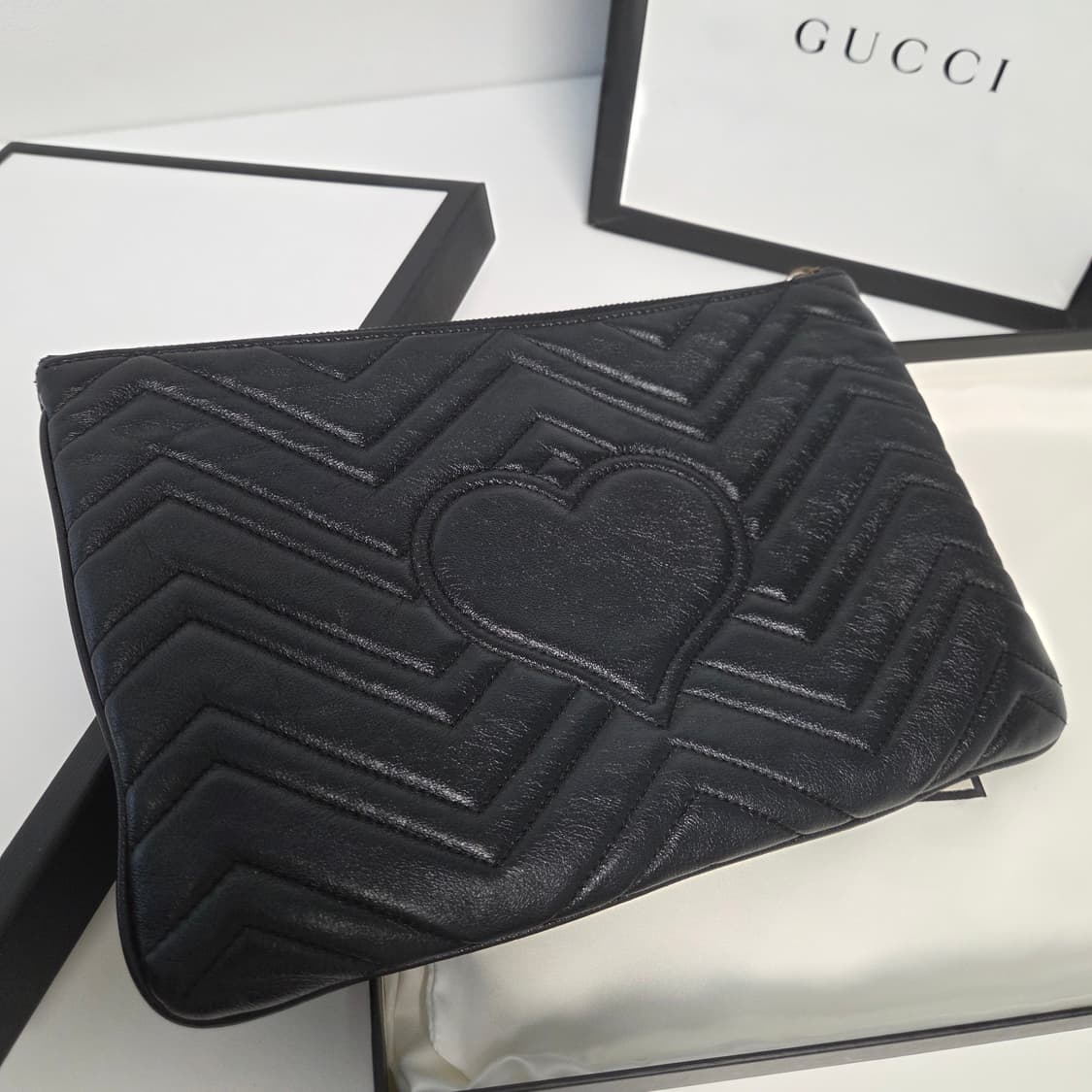 GUCCI 구찌 정품 마몽 클러치백 블랙 금장 쉐브론 레더파우치 상품이미지3