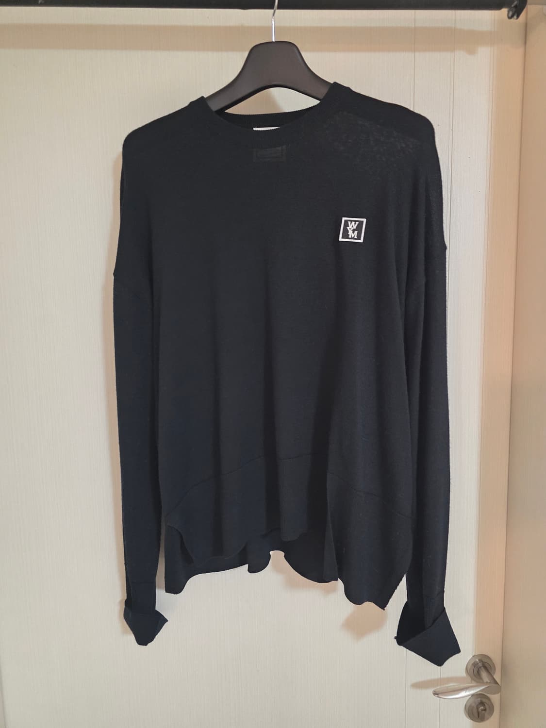 우영미 자수 절개 니트 상품이미지1