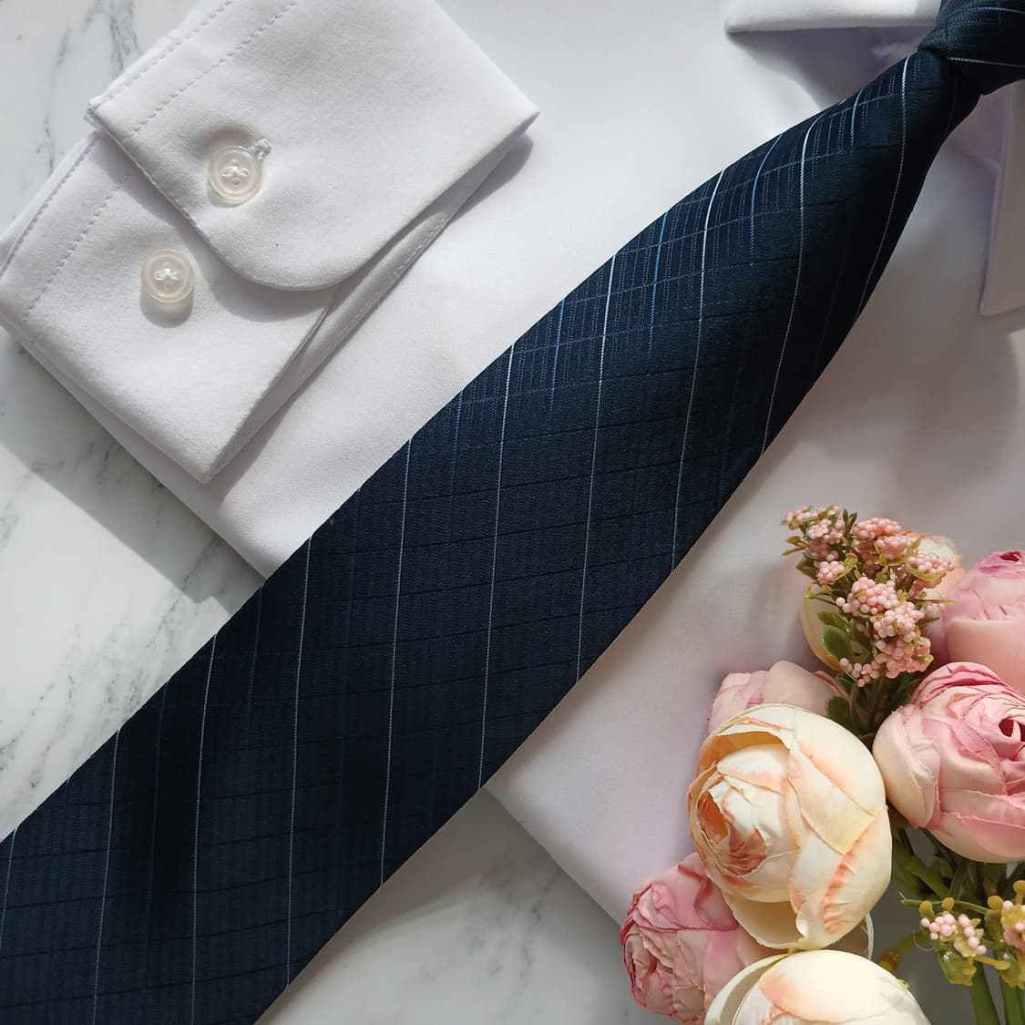 켈빈클라인 실크 네이비 스트라이프 넥타이 8cm A+등급 E889
 상품이미지6