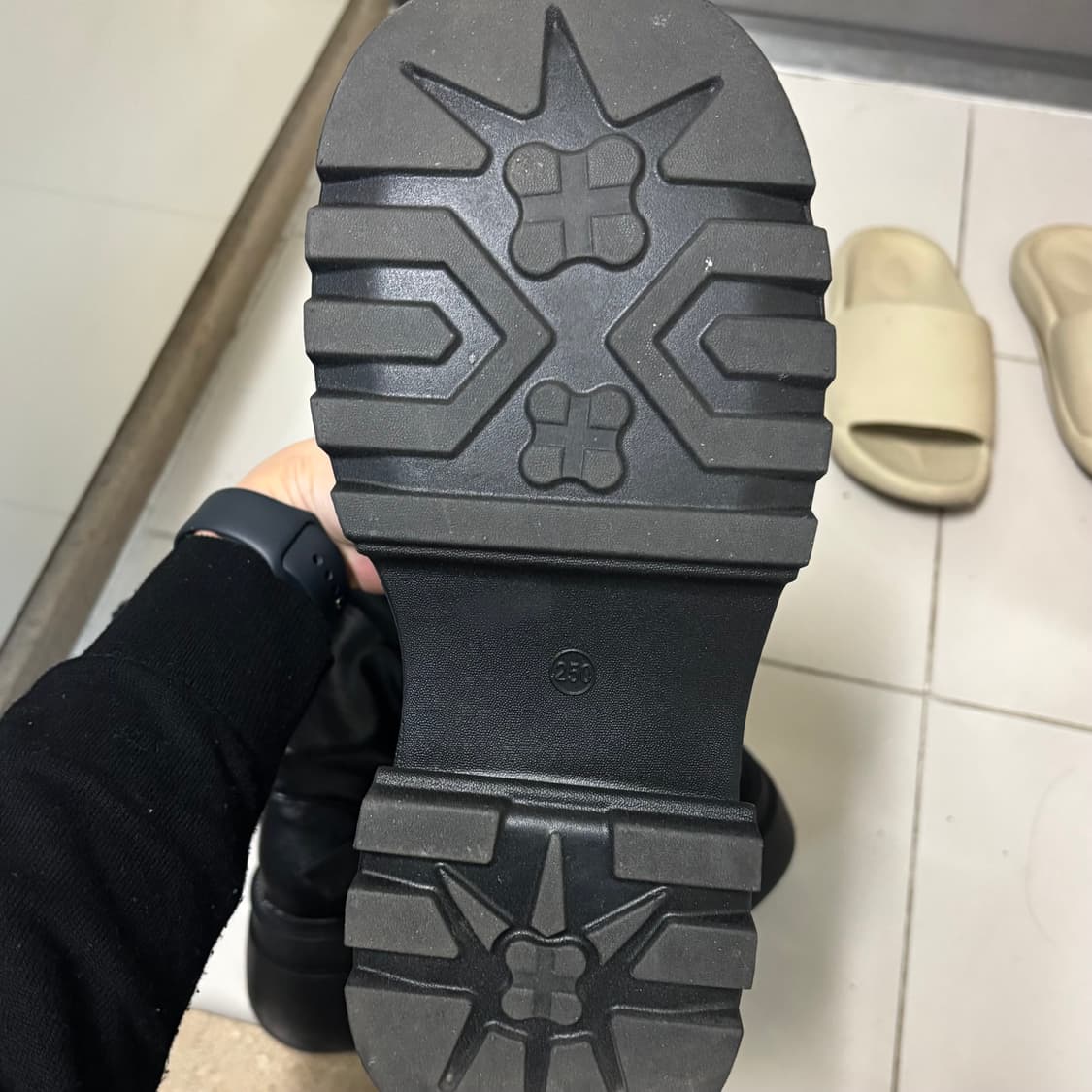 블랙 통굽 롱부츠 (미착용) 상품이미지8