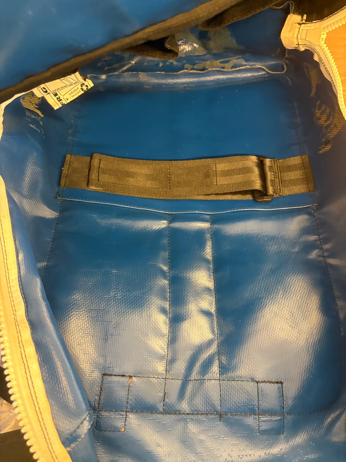 프라이탁 프린지 백팩 블루 상품이미지4