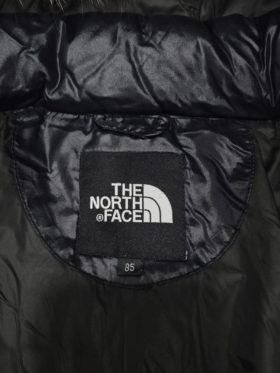 노스페이스 구스다운 700필파워 폭스퍼 패딩 점퍼 여성 XS~S사이즈 상품이미지6