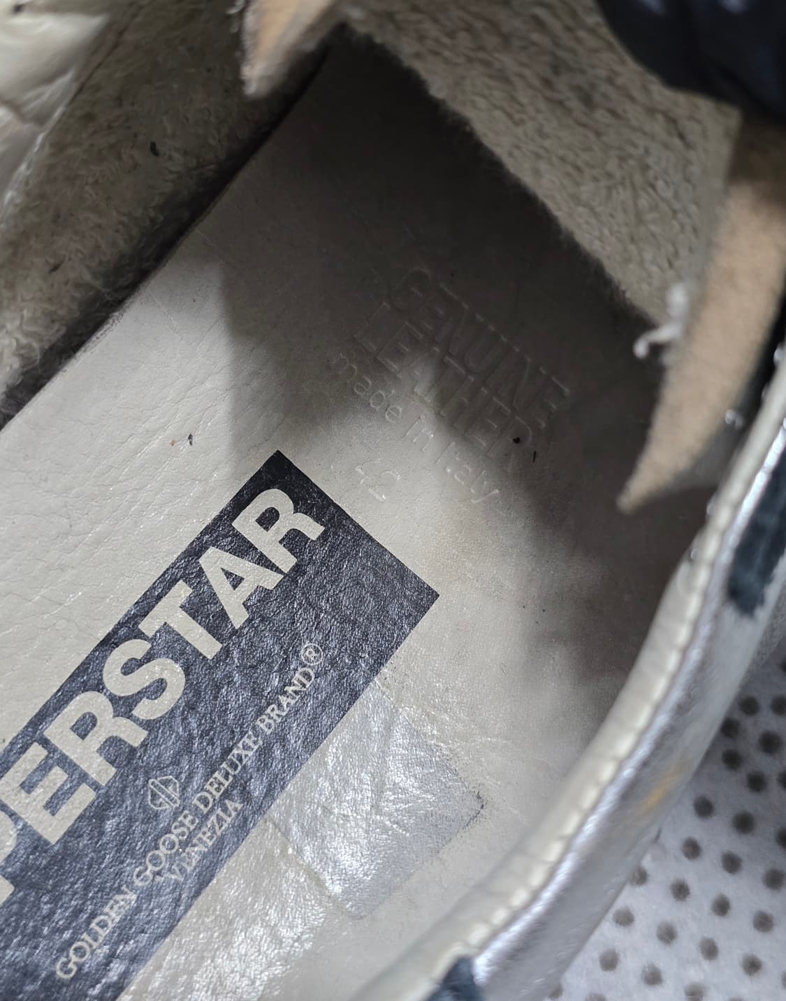 골든구스 슈퍼스타 실버블랙 스니커즈 42사이즈 상품이미지5