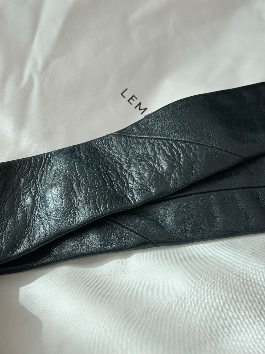 르메르 크로와상 범백 스몰 미드나잇그린 상품이미지7