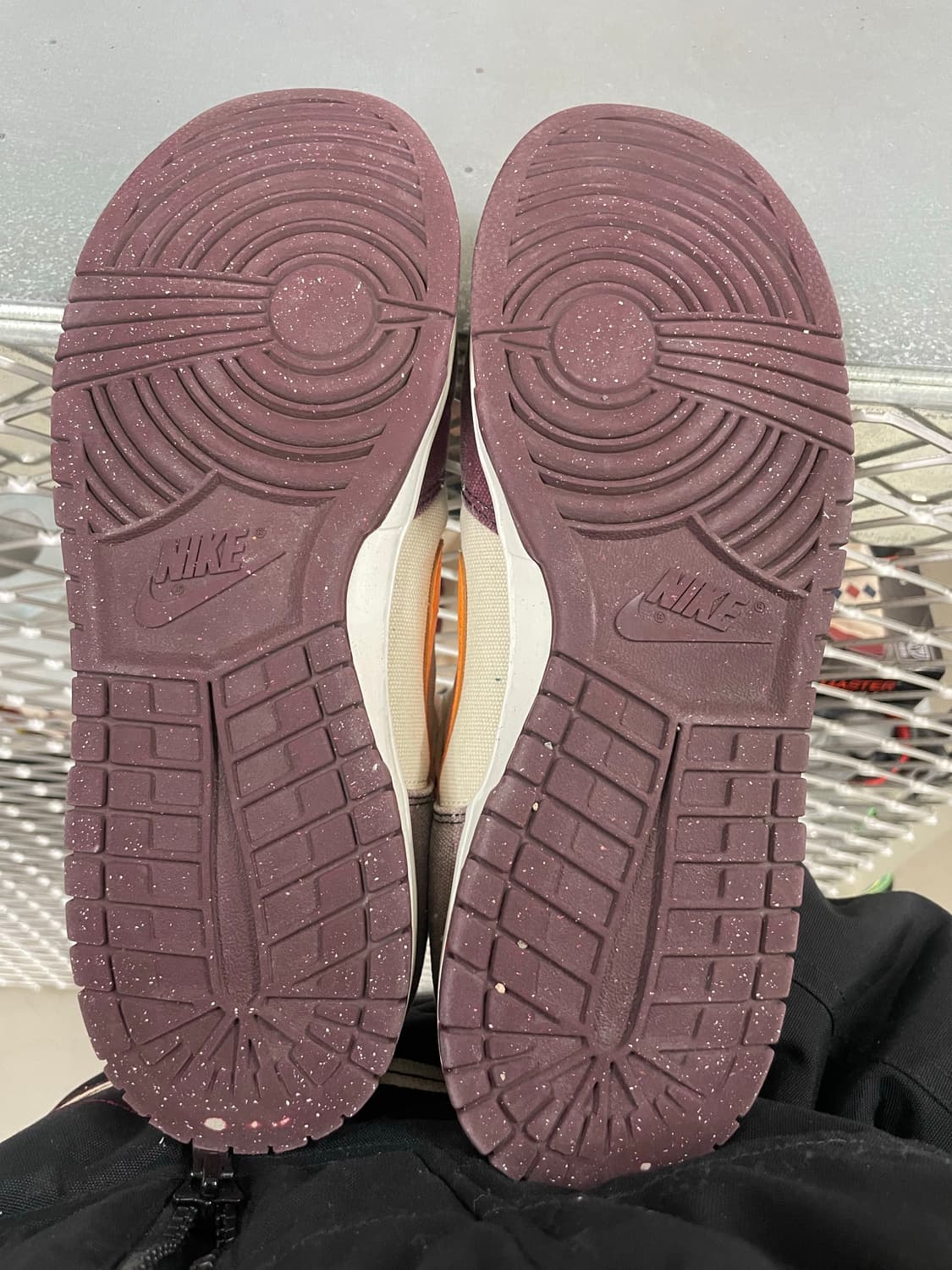 나이키 덩크 미드 코코넛 밀크 300 상품이미지6