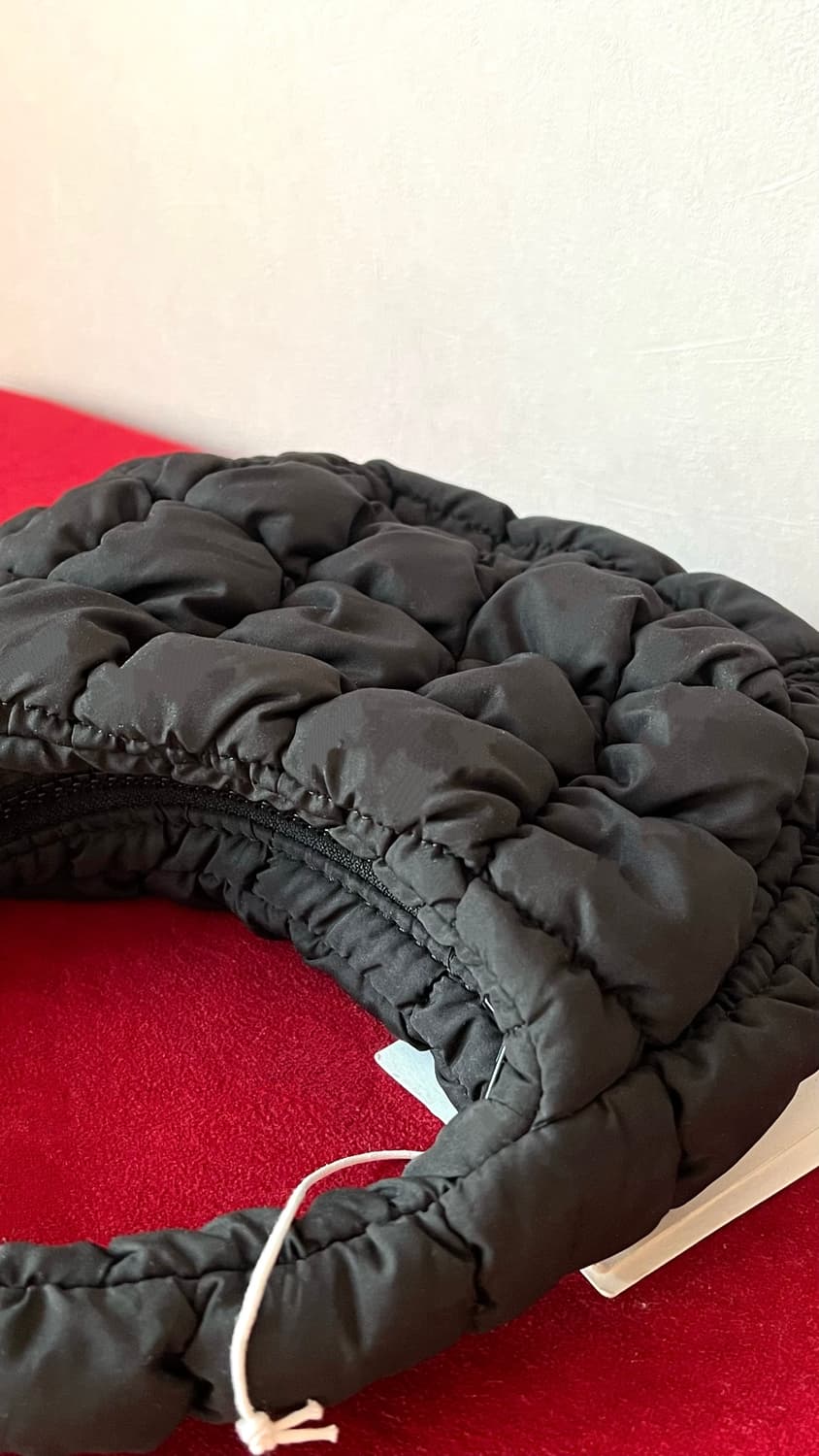 (택새상품) Cos 코스 퀼티드 미니 구름백 미니백 상품이미지7