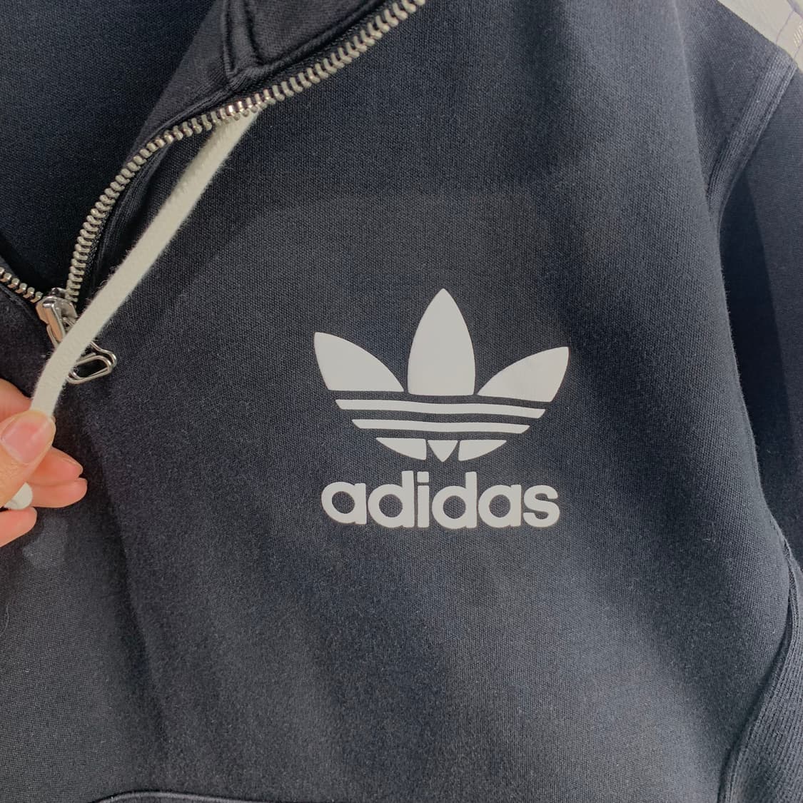아디다스 트레포일 블랙 반집업 후드티 상품이미지4