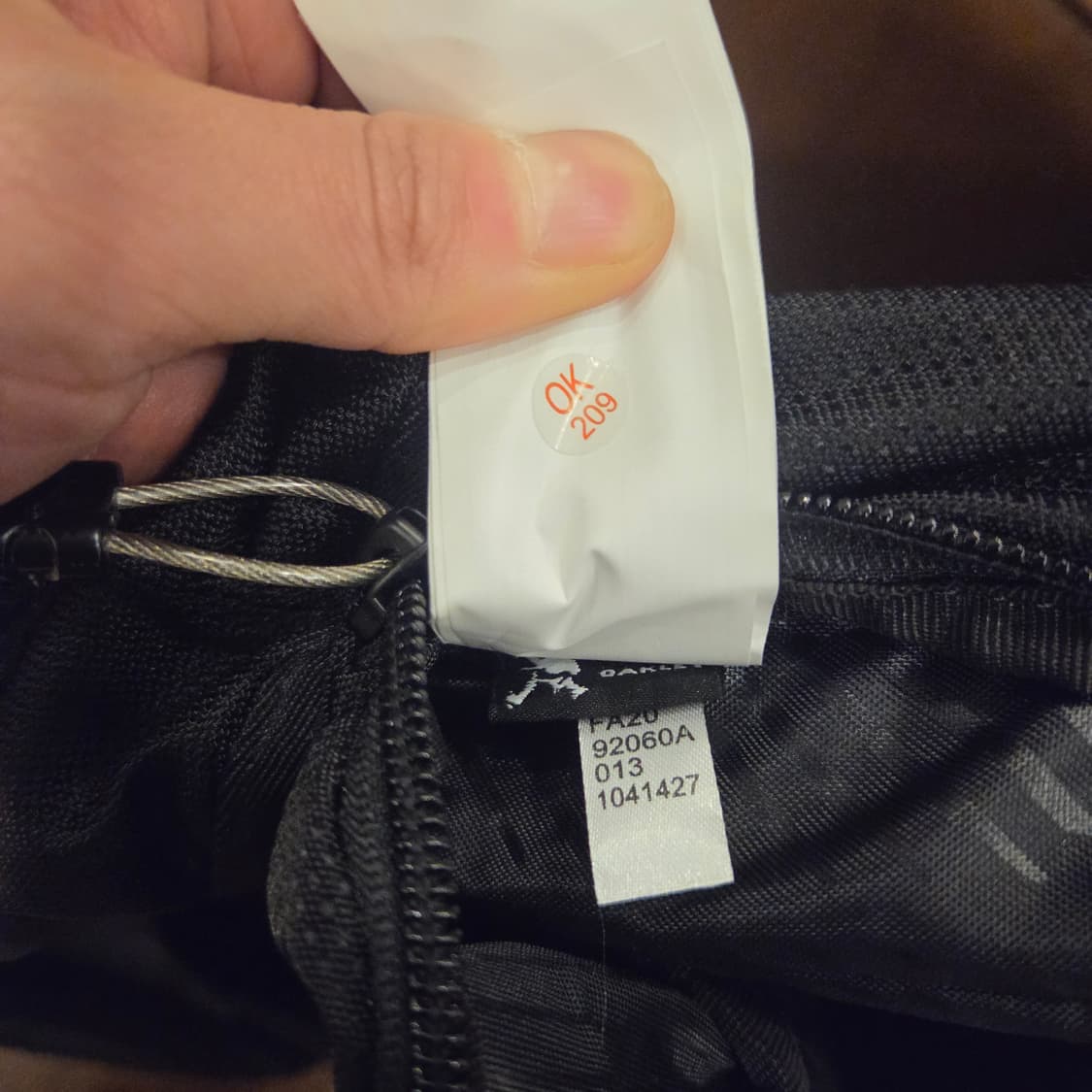 오클리 키친싱크 백팩 스텔스 블랙 상품이미지4