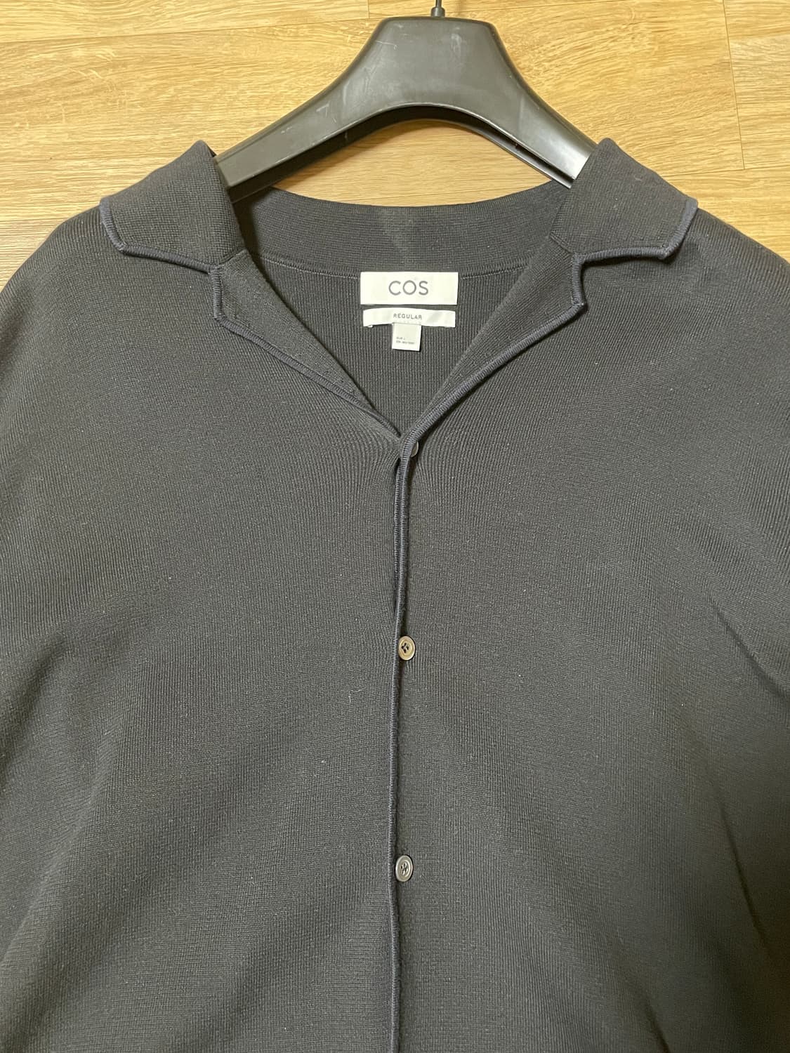 [COS] 코스 남성 오픈 칼라 반소매 니트 셔츠 블랙 - XL사이즈 상품이미지2